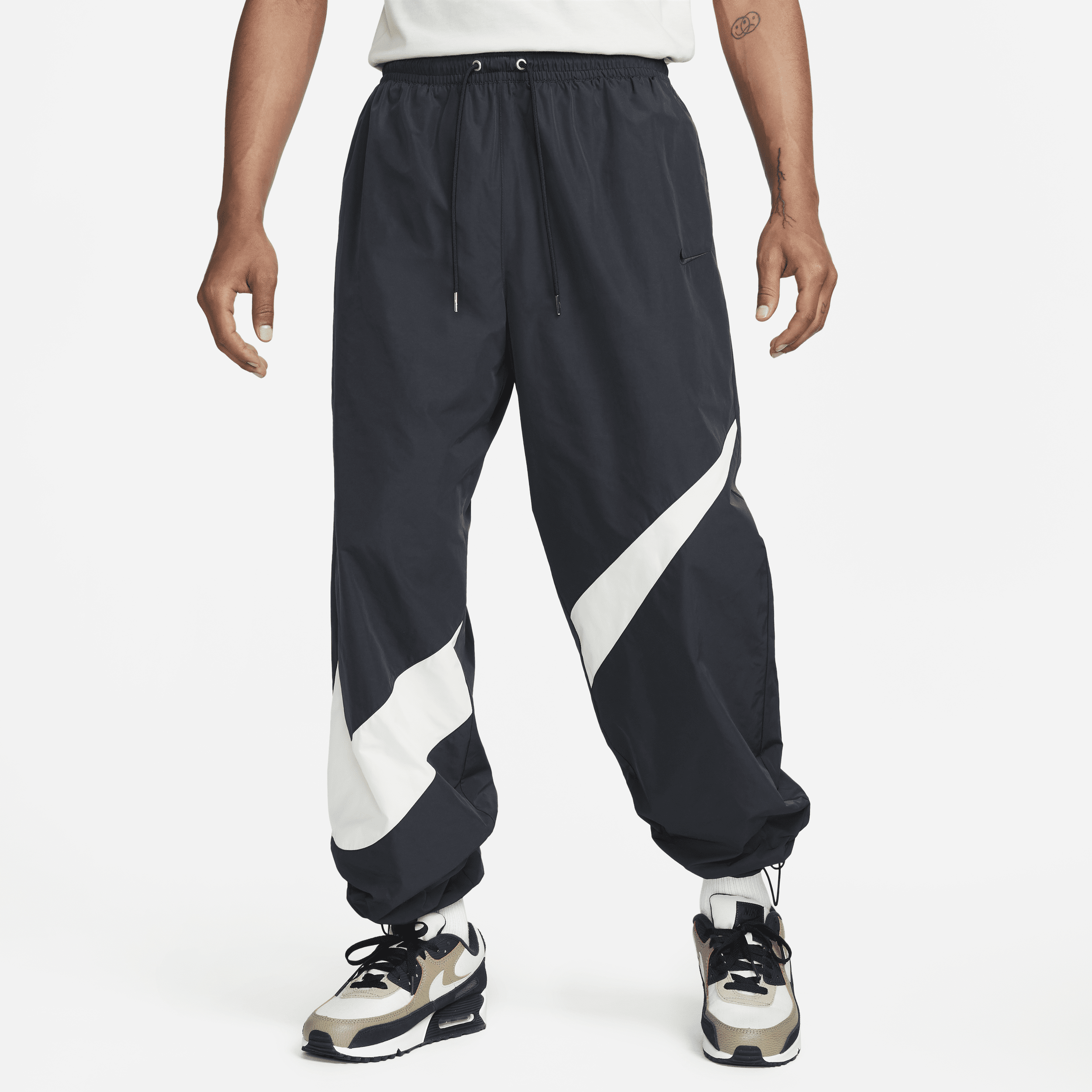 Nike sales woven pants