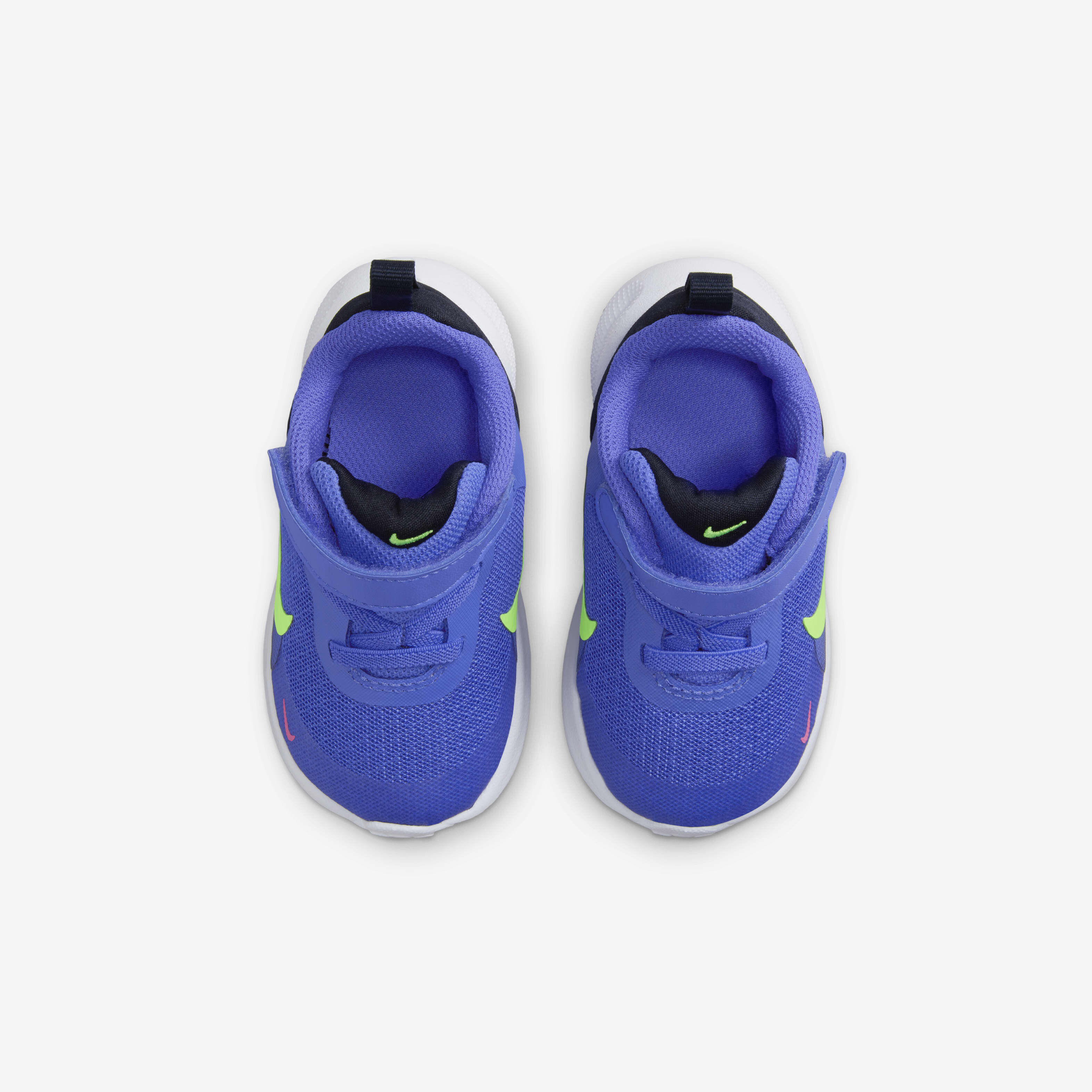 Nike Revolution 7 image number 3