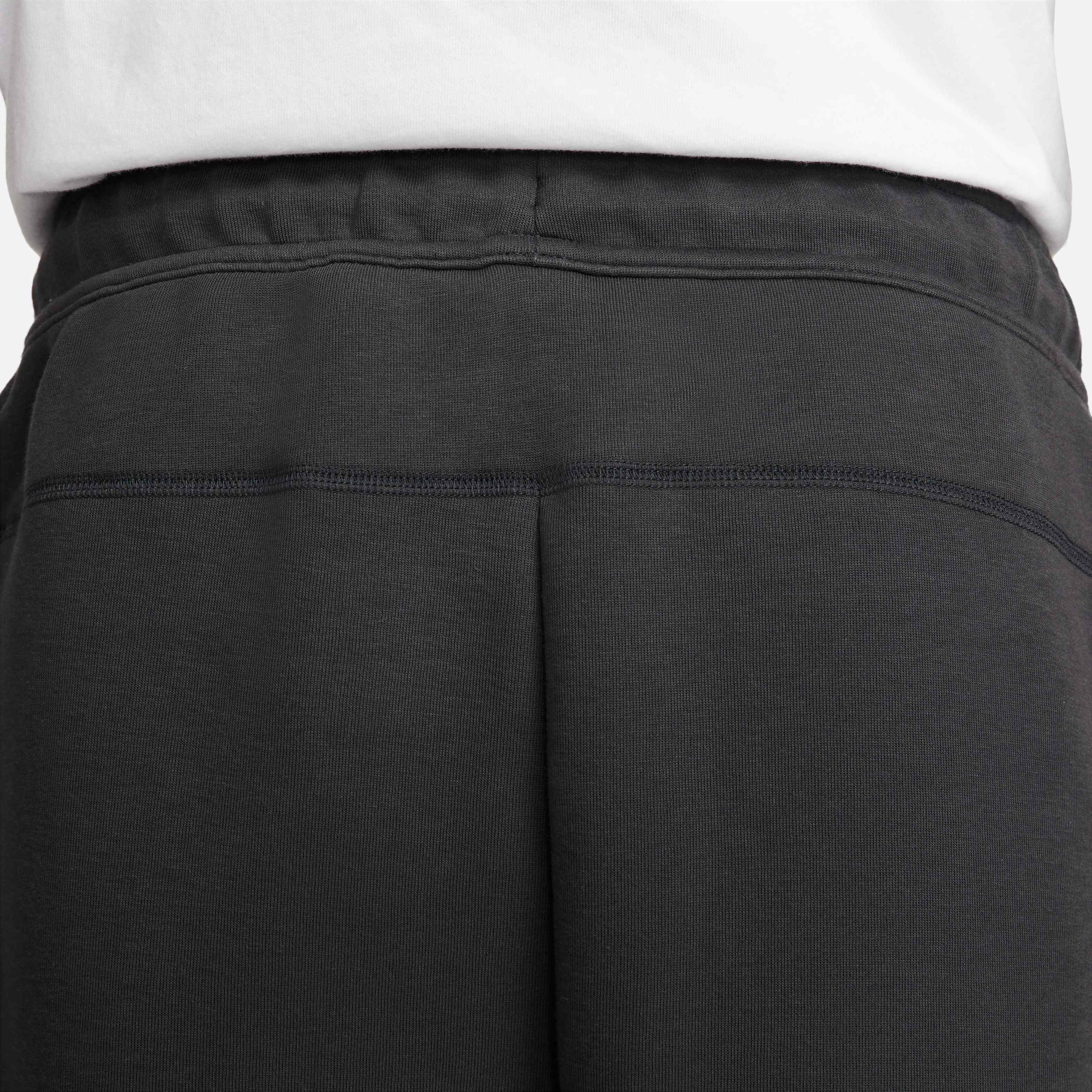 Nike Sportswear Tech Fleece image number 6
