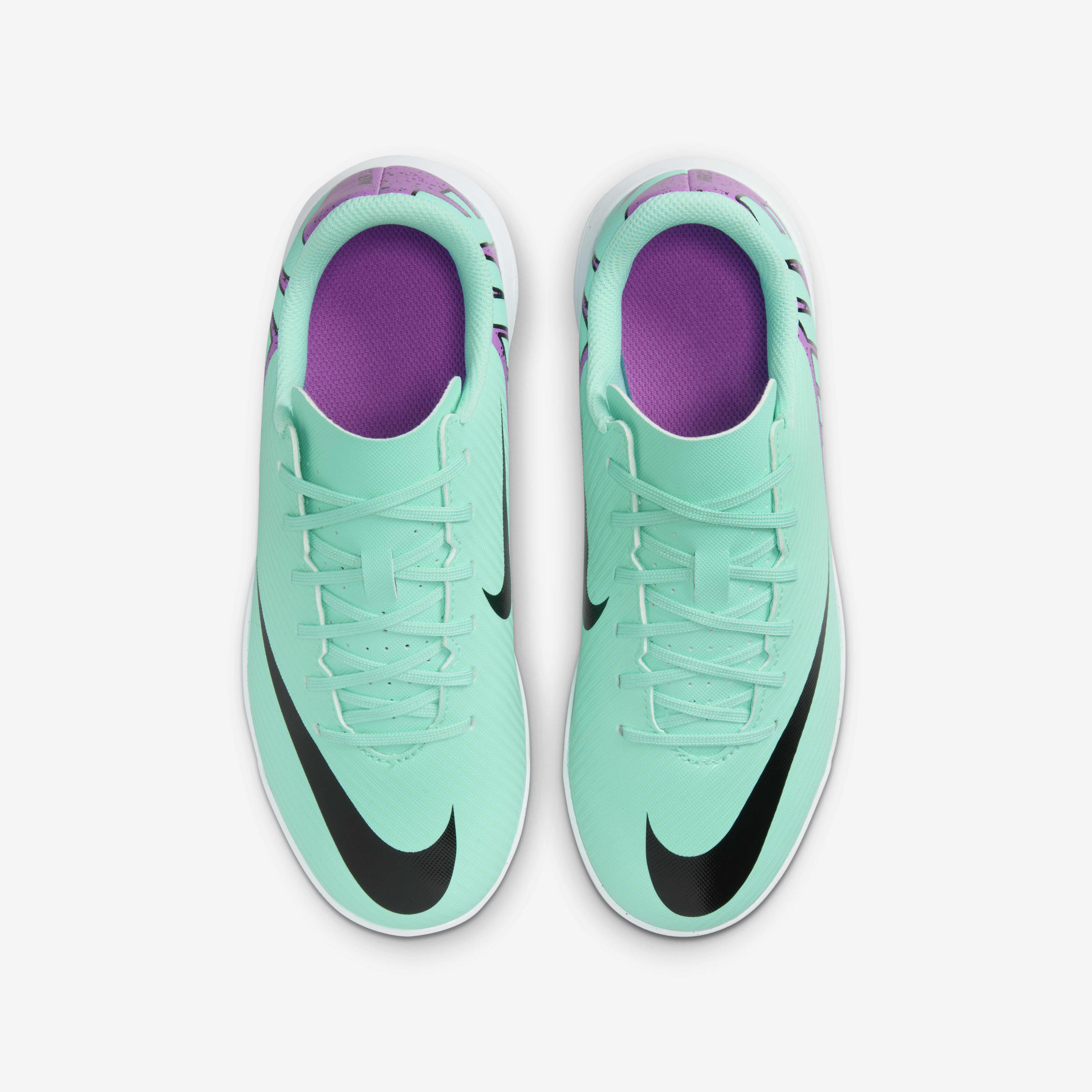 Nike Jr. Mercurial Vapor 15 Club image number 3