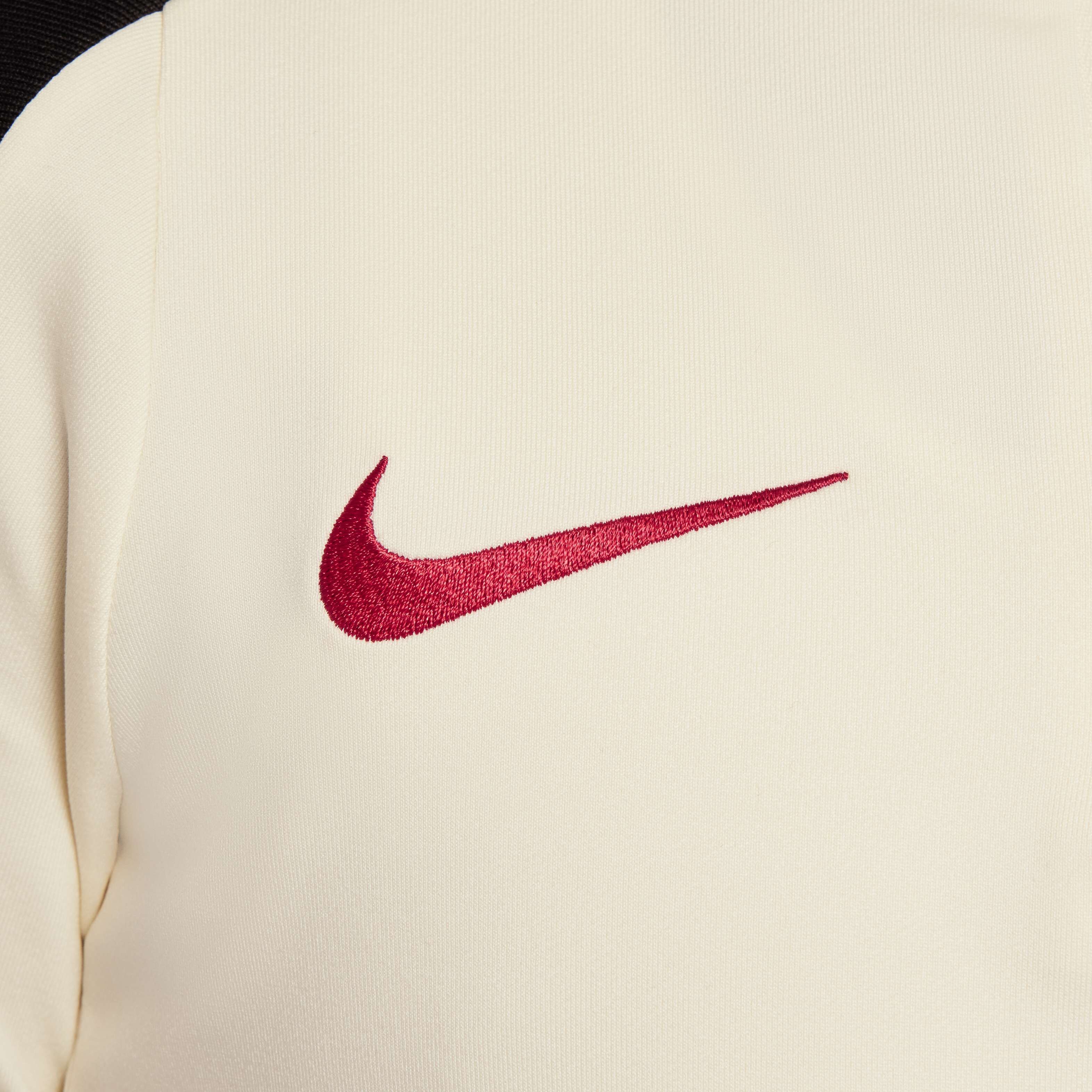 Liverpool F.C. Strike Special Edition image number 3