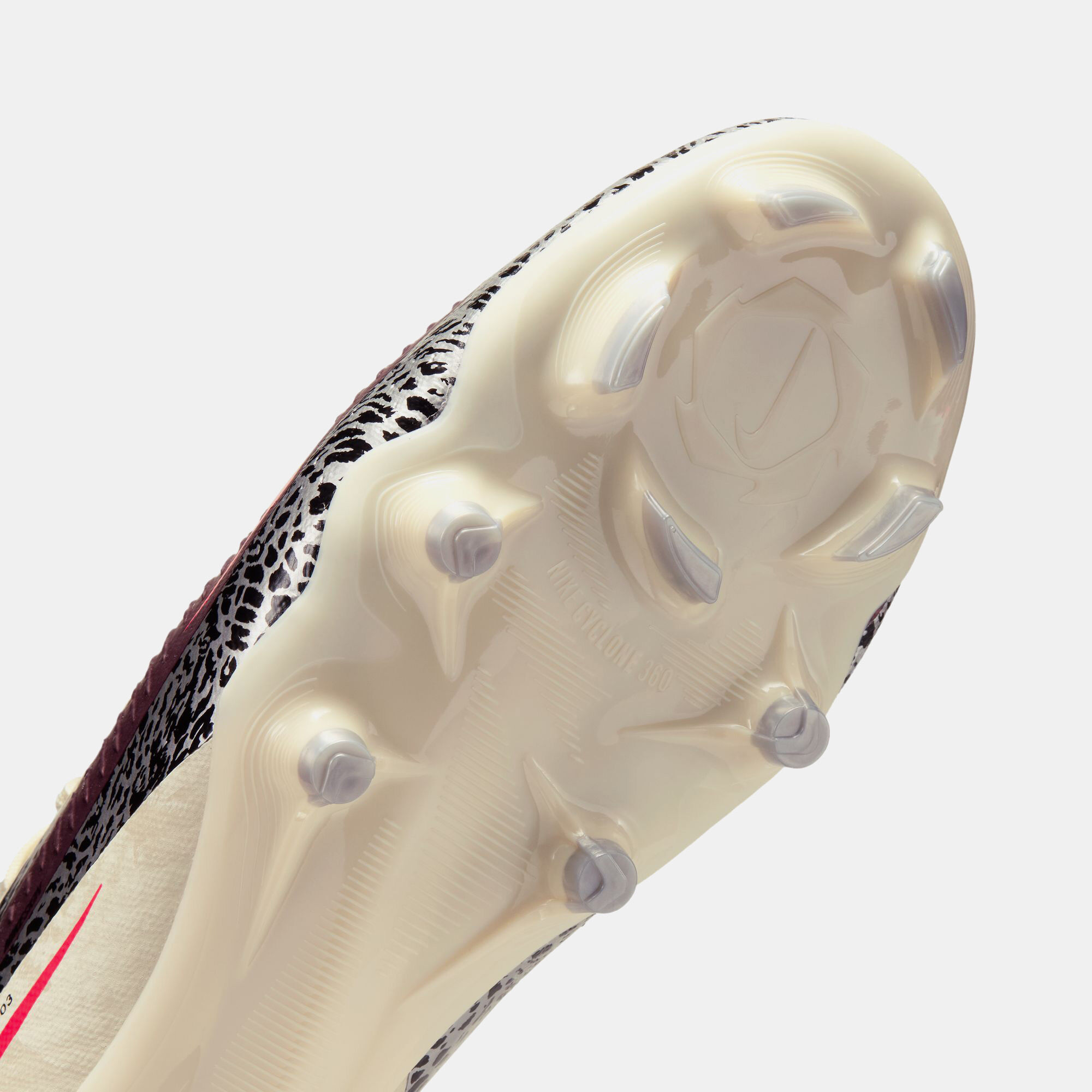 نايكي يونايتد فانتوم 6 لو أكاديمي image number 7