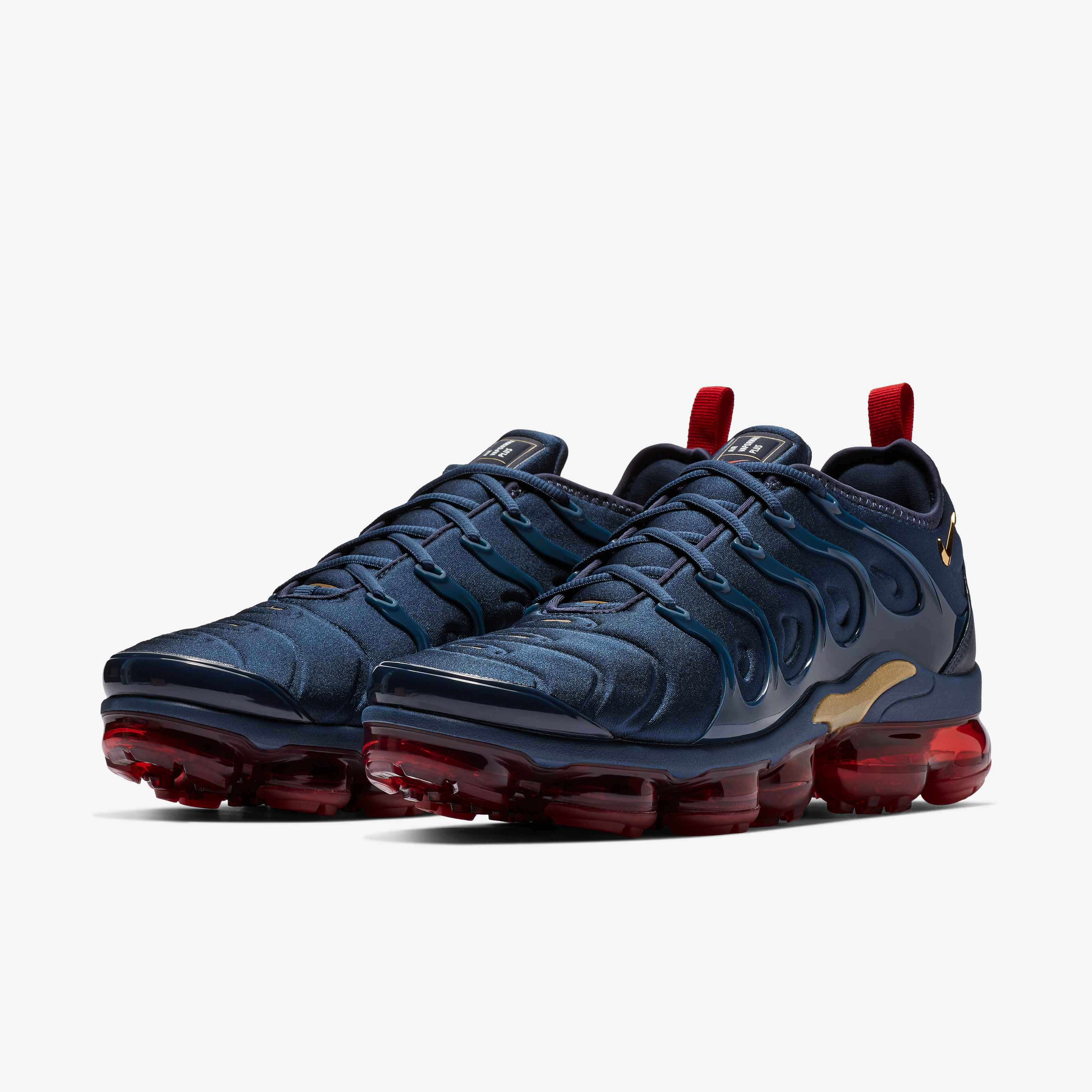 Nike Air VaporMax Plus image number 4