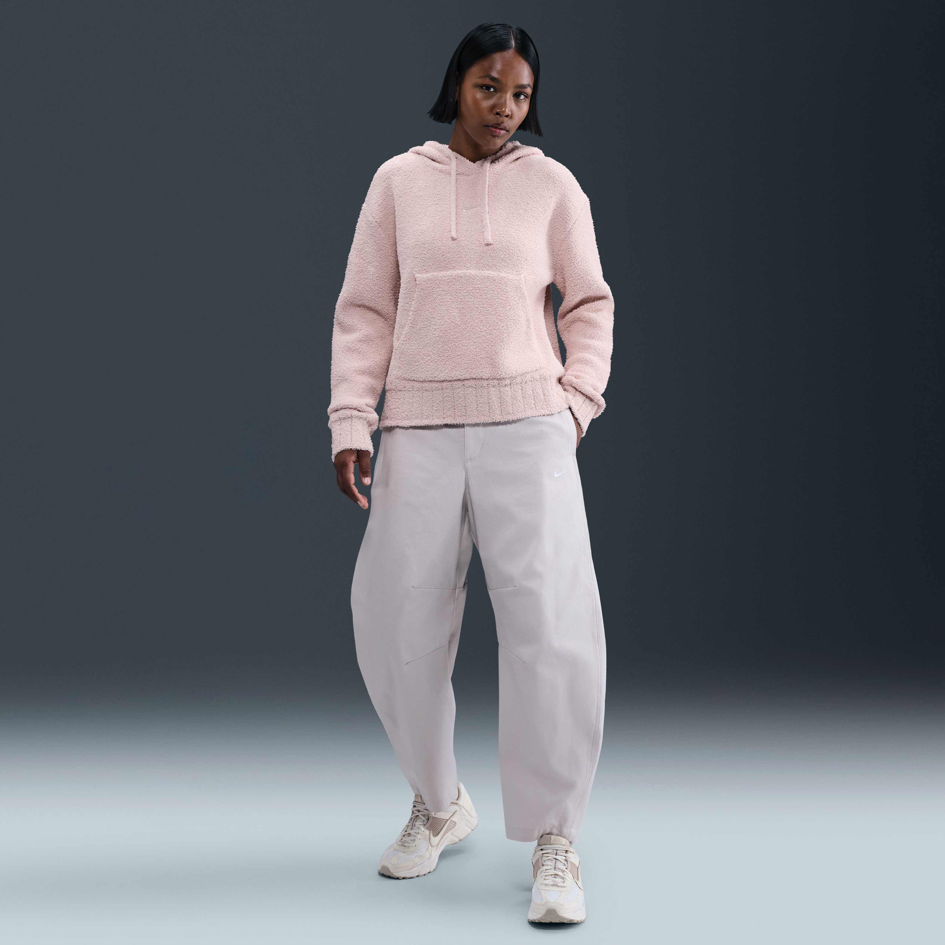 نايكي سبورتسوير فينكس كوزي بوكليه image number 3