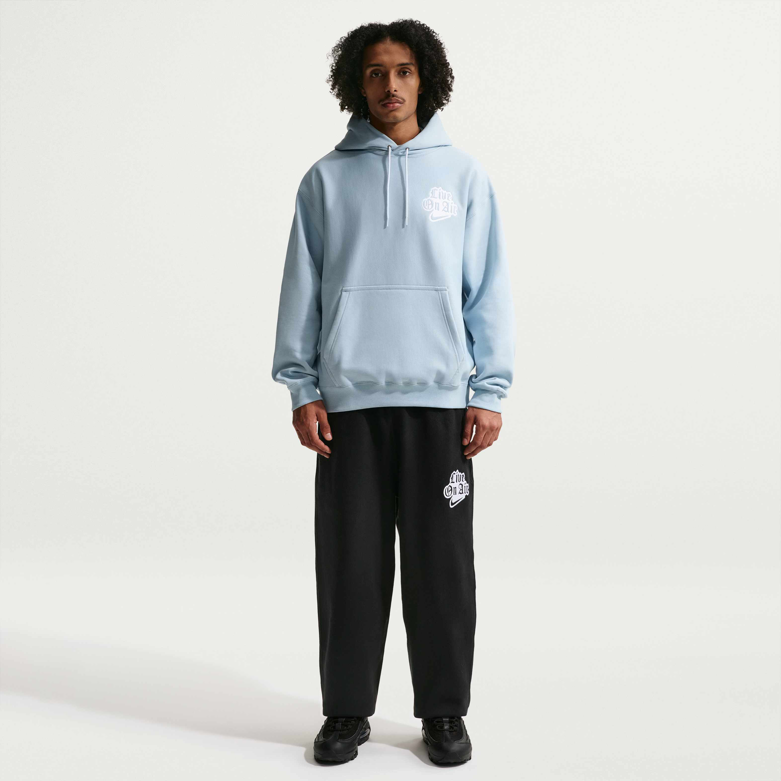 نايكي سولو سووش image number 3