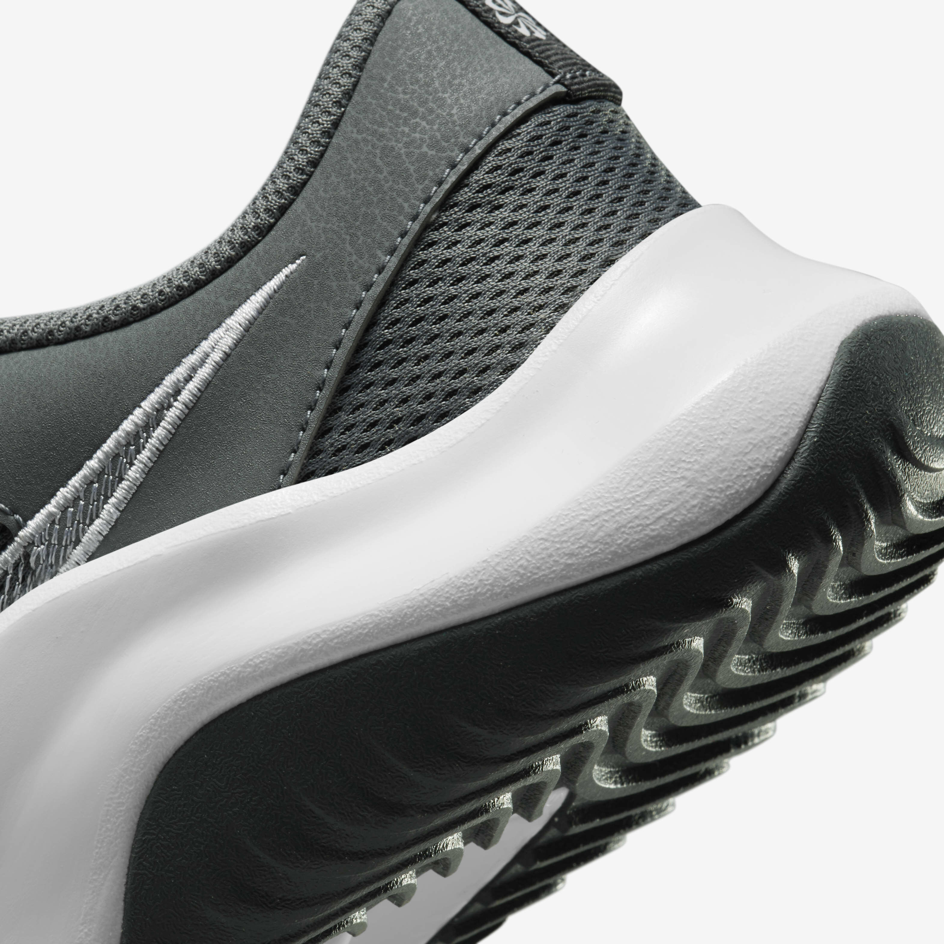 Essential nike clearance
