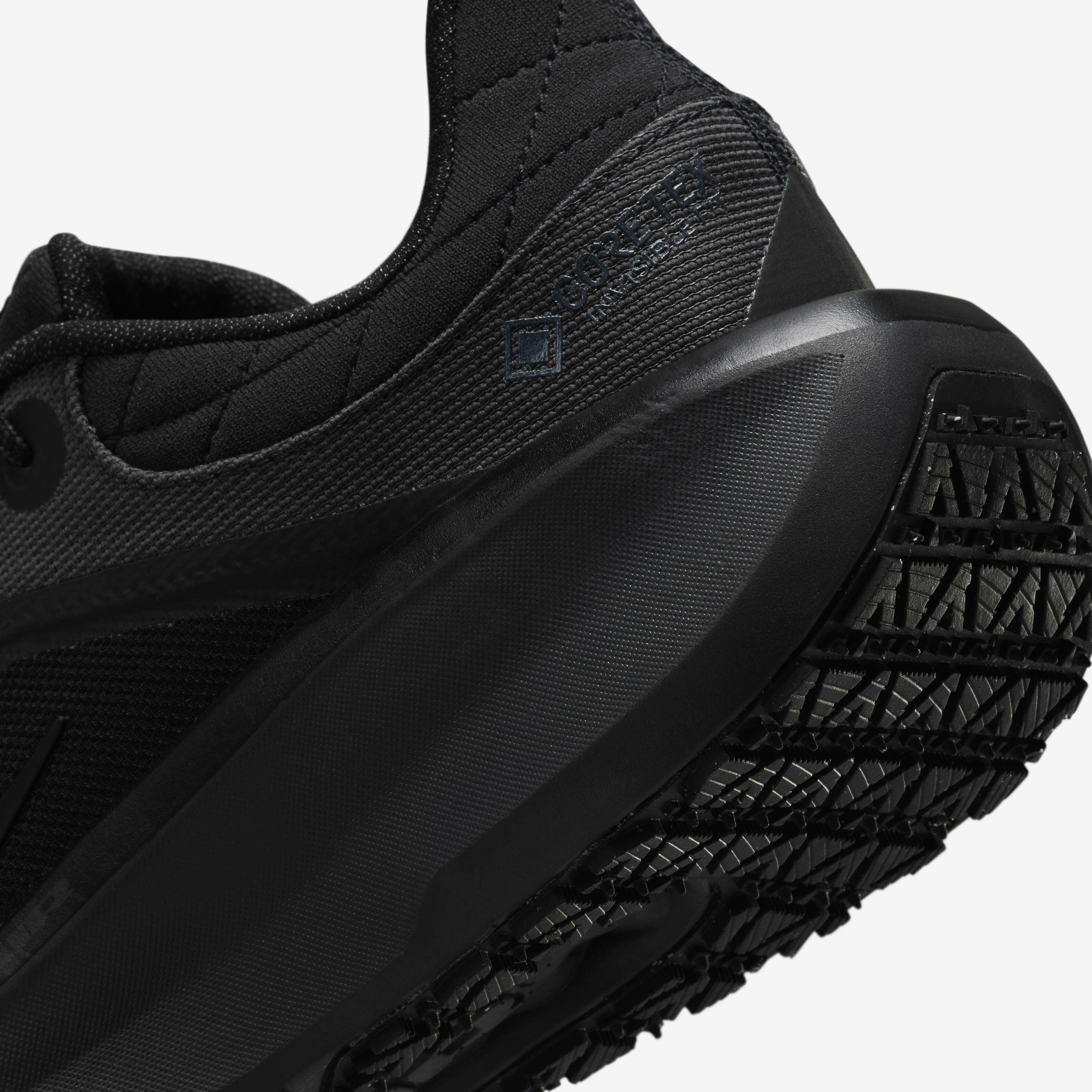 نايكي وينفلو 11 GORE-TEX image number 7