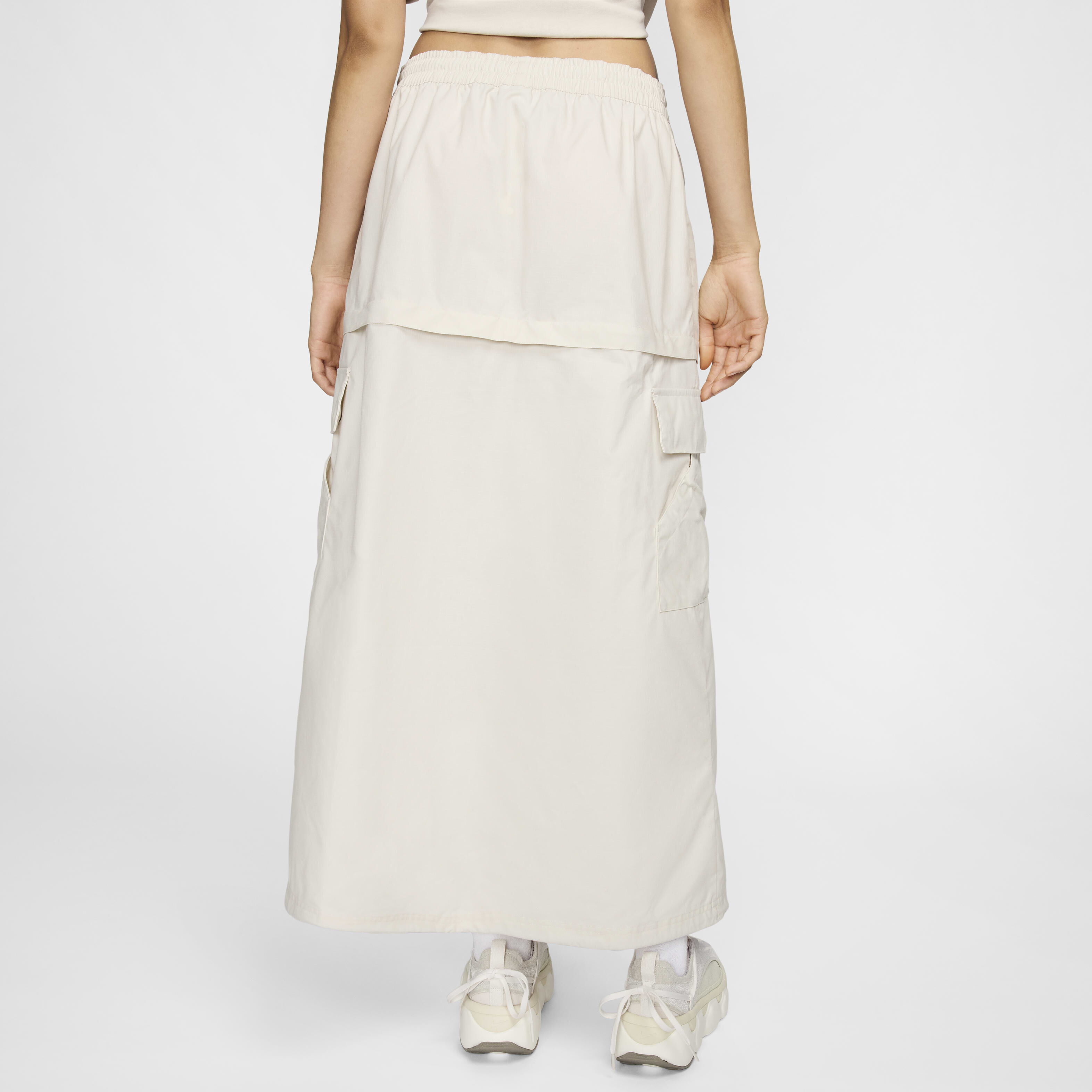 نايكي سبورتسوير ايسنشال image number 1