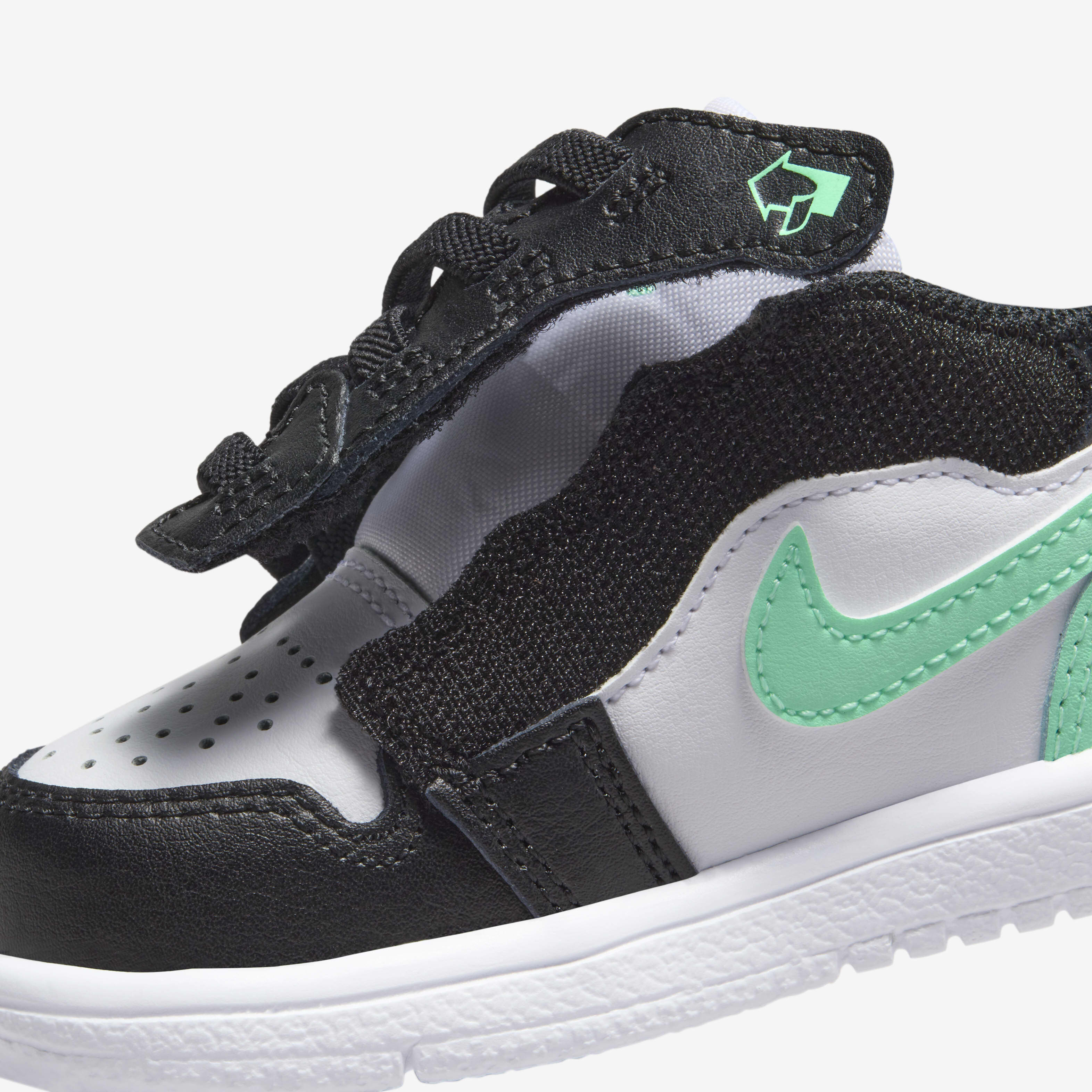 Jordan 1 Low Alt image number 7