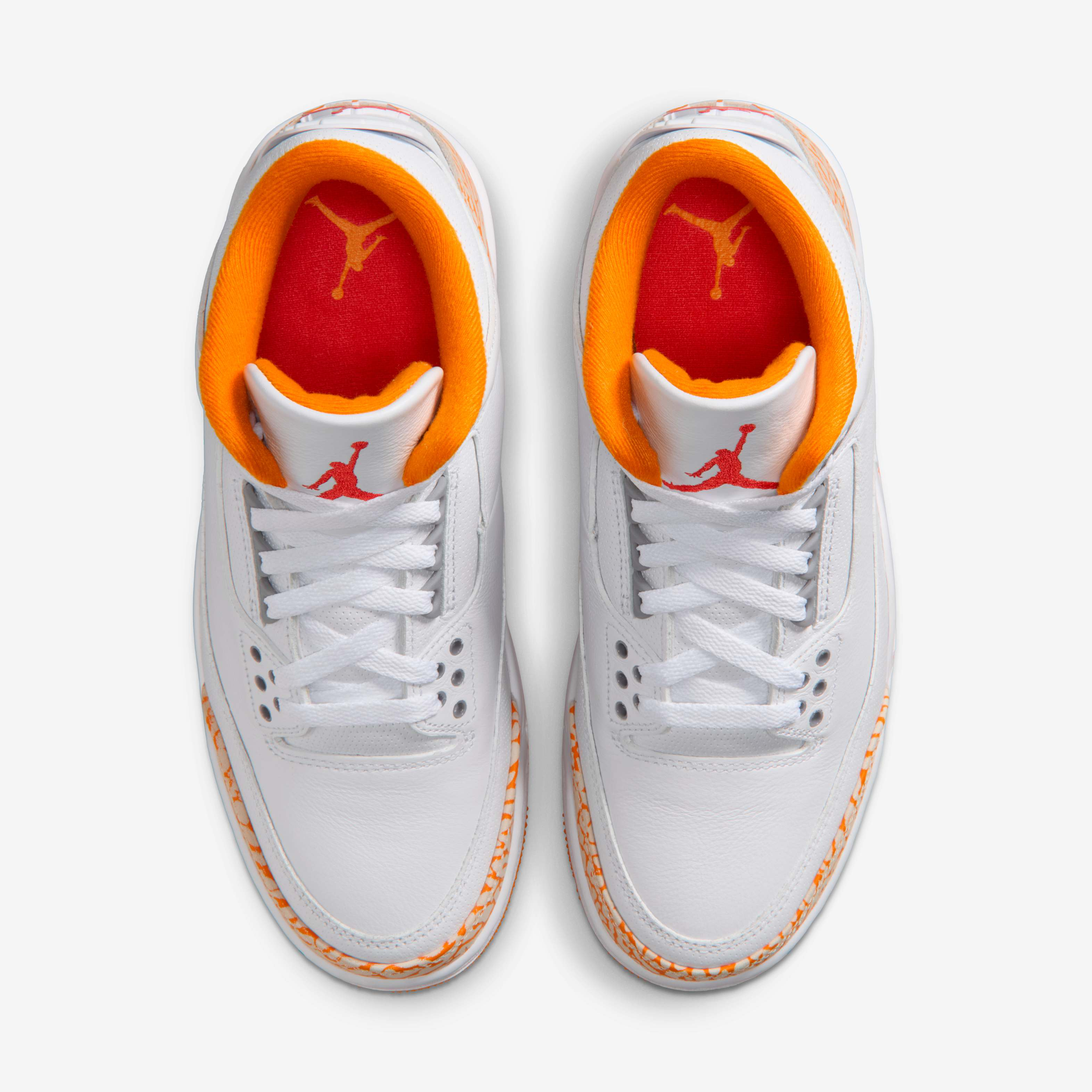 Air Jordan 3 Shoes image number 3