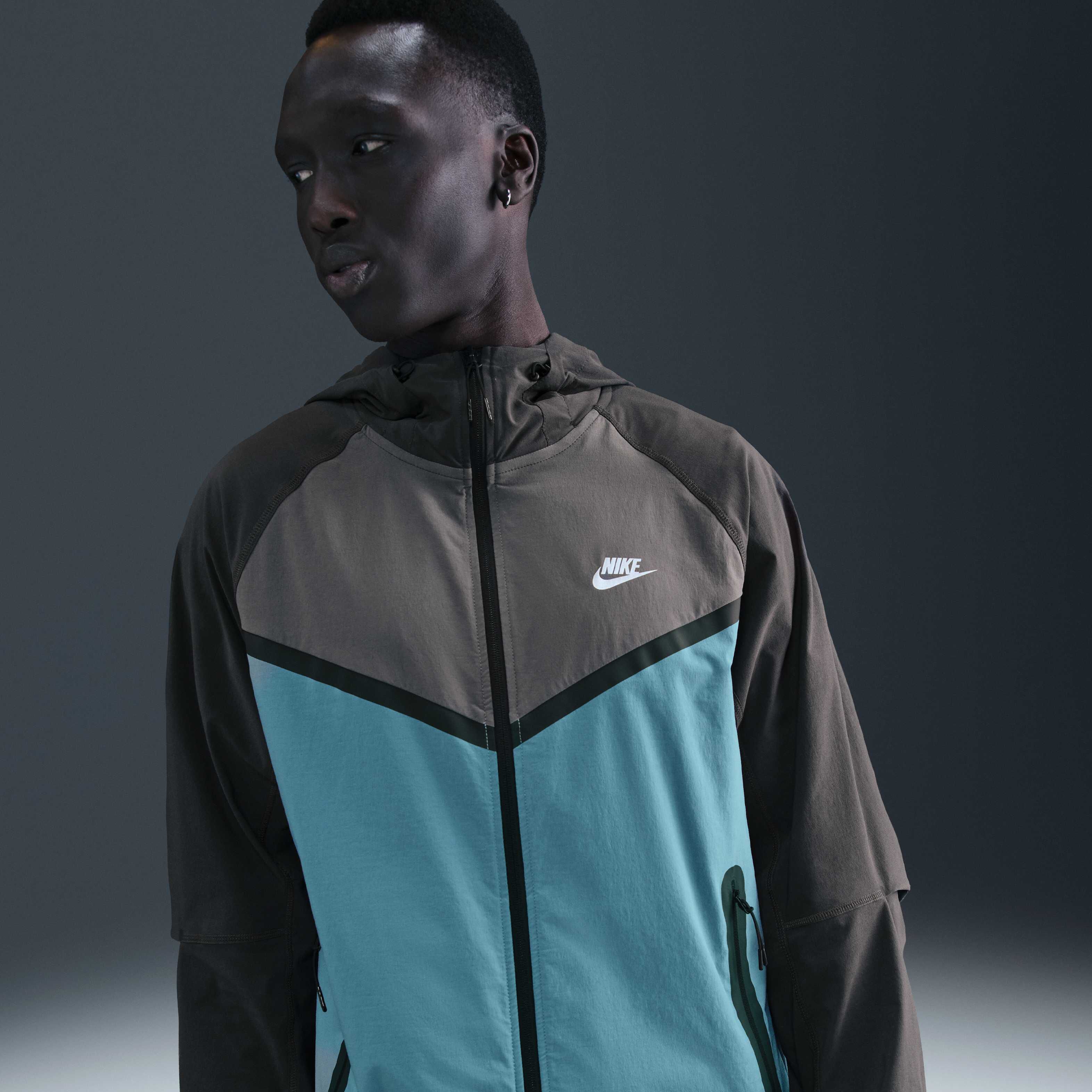 Nike Tech image number 0