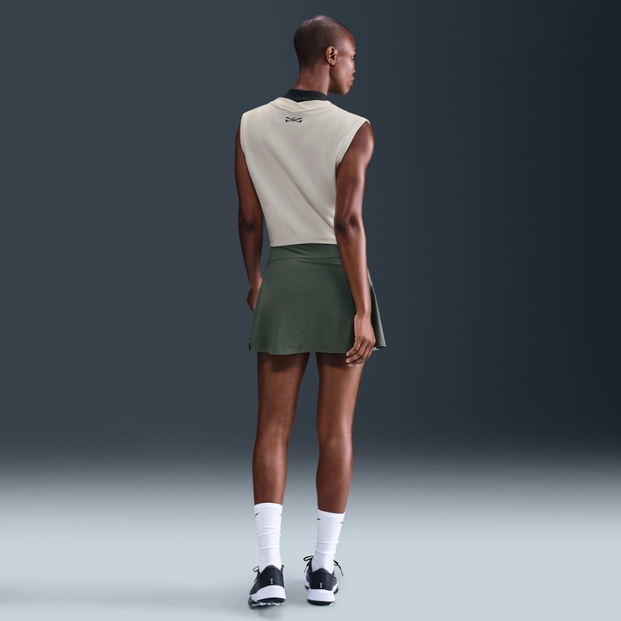 Nike image number 4 Nike image number 4