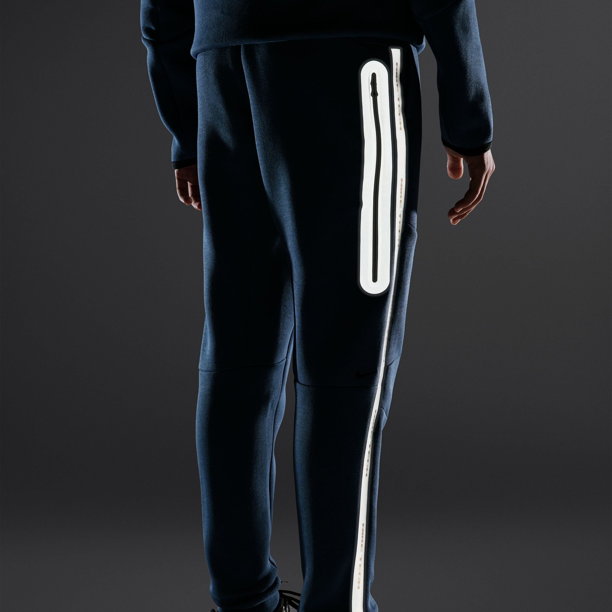 Nike Sportswear Tech Fleece image number 5