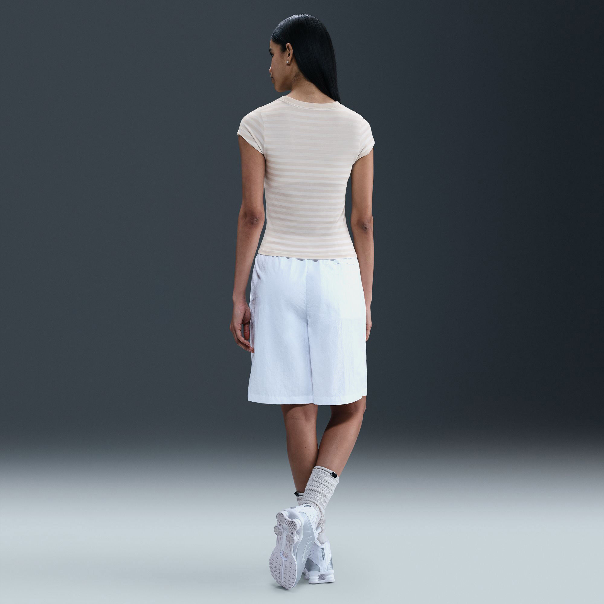 نايكي سبورتسوير image number 1