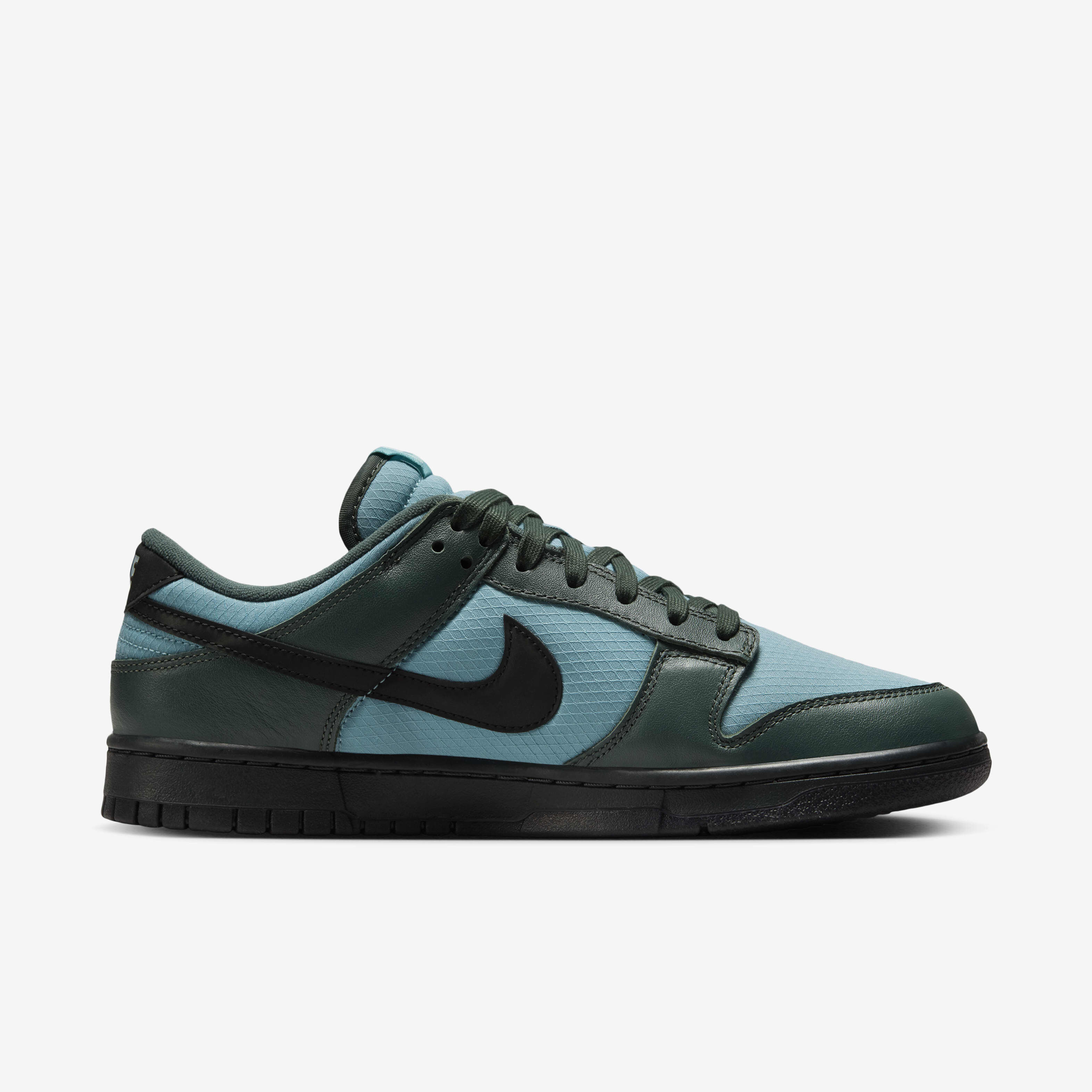 Nike Dunk Low Retro SE image number 2