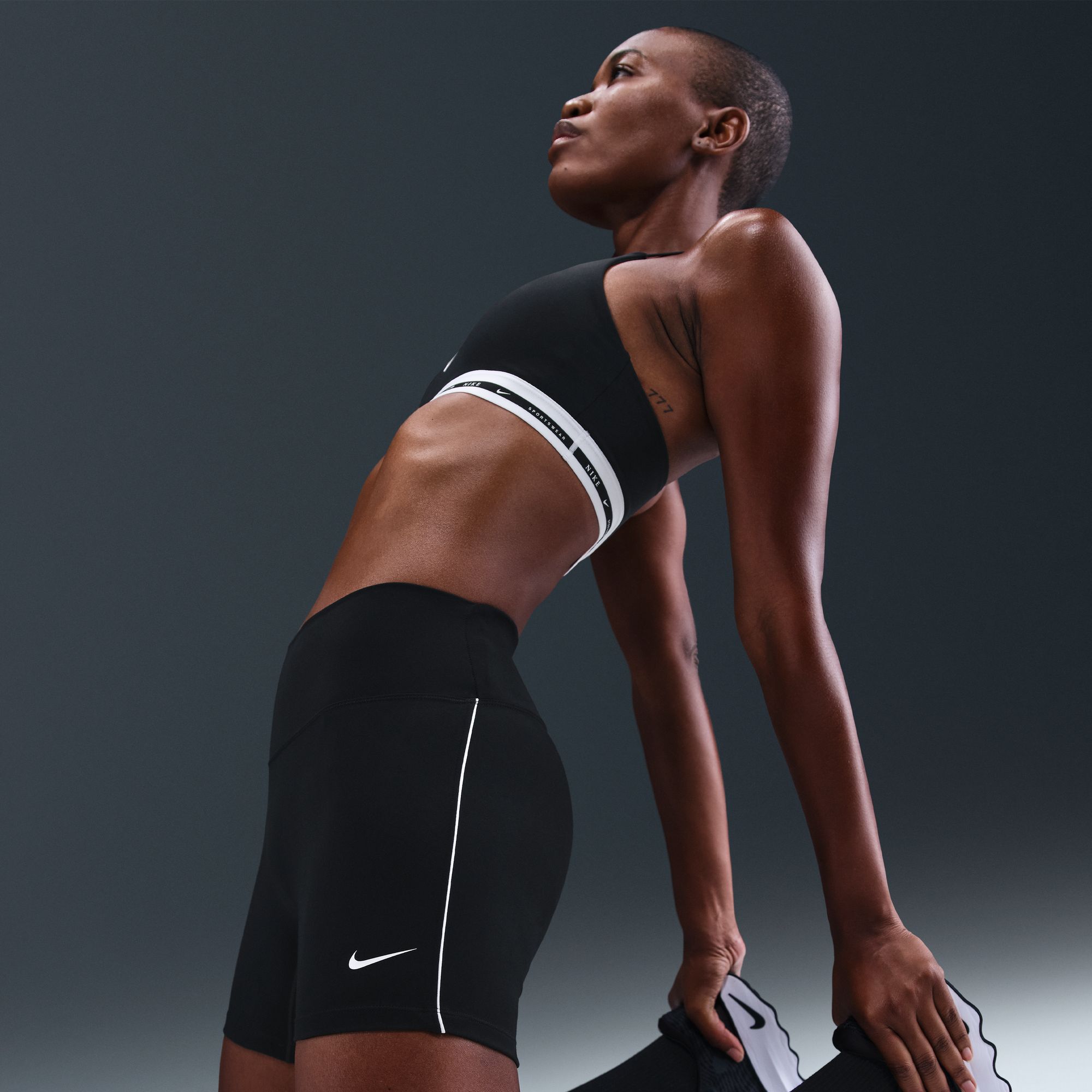 Nike One image number 10