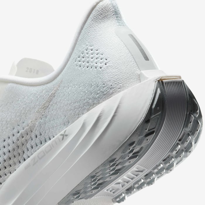 نايكي بيجاسوس بلس image number 7 نايكي بيجاسوس بلس image number 7