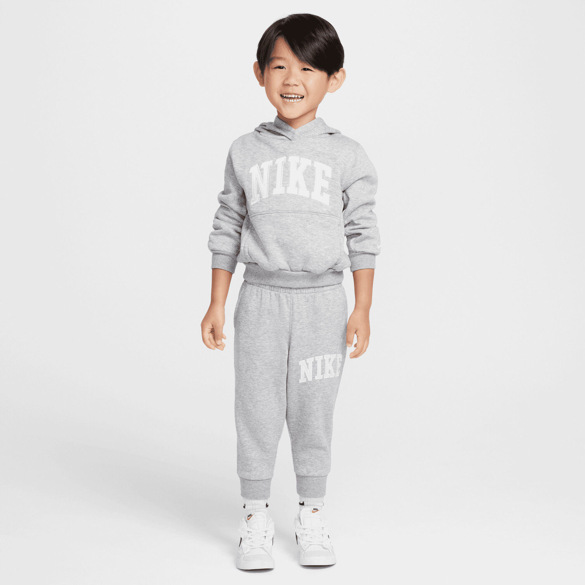 Nike Sportswear Club image number 5