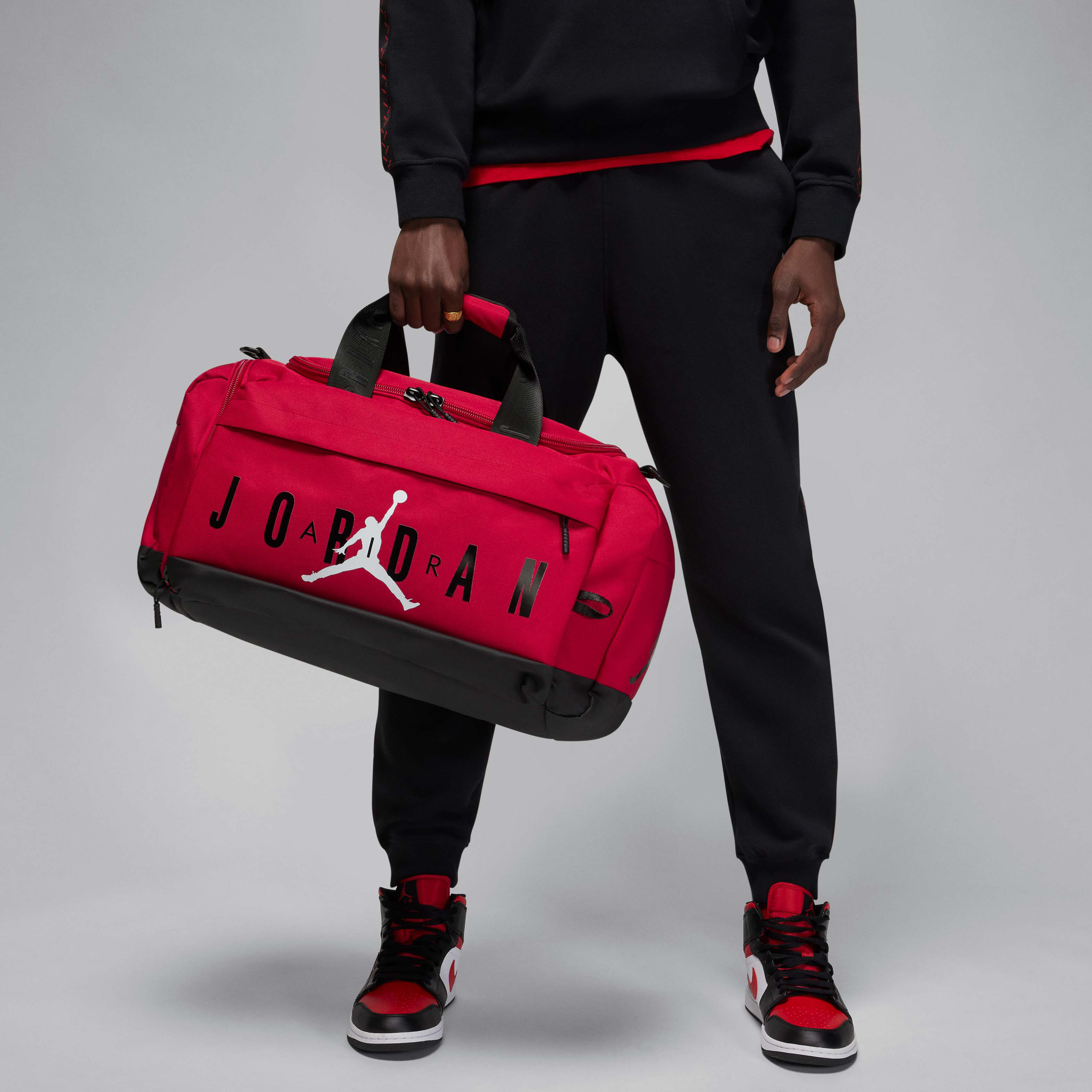 Buy Jordan Duffel Bag (46L) Gym Red Nike UAE