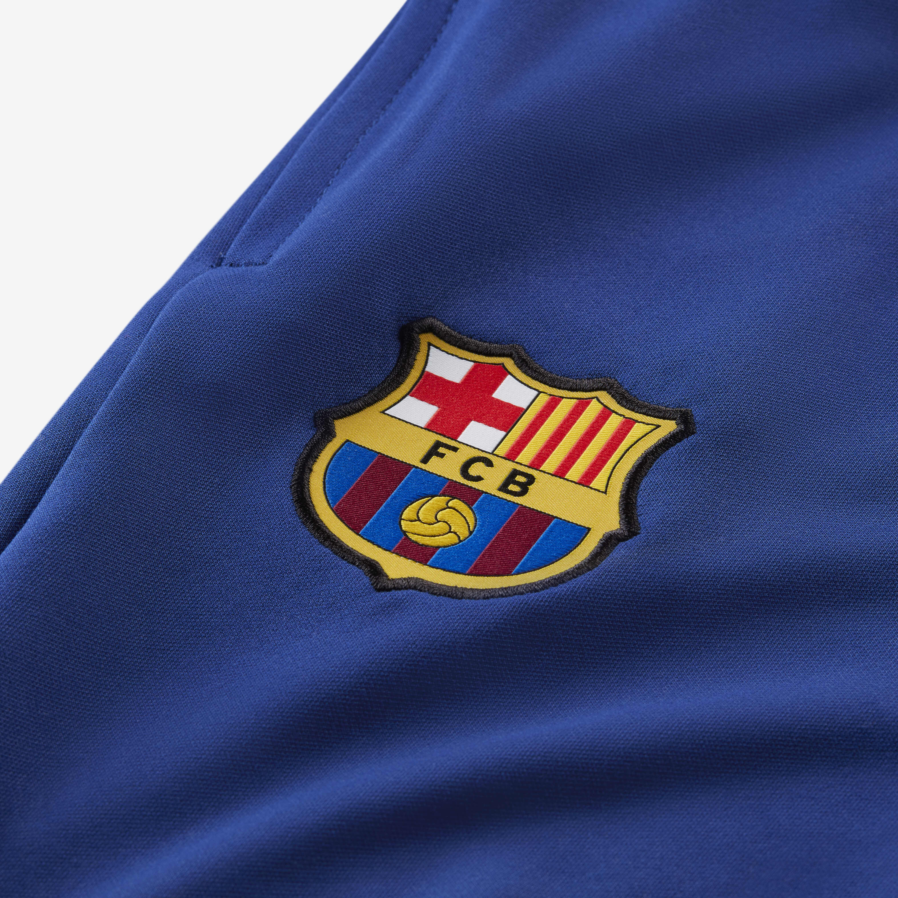 F.C. Barcelona Academy Pro image number 2