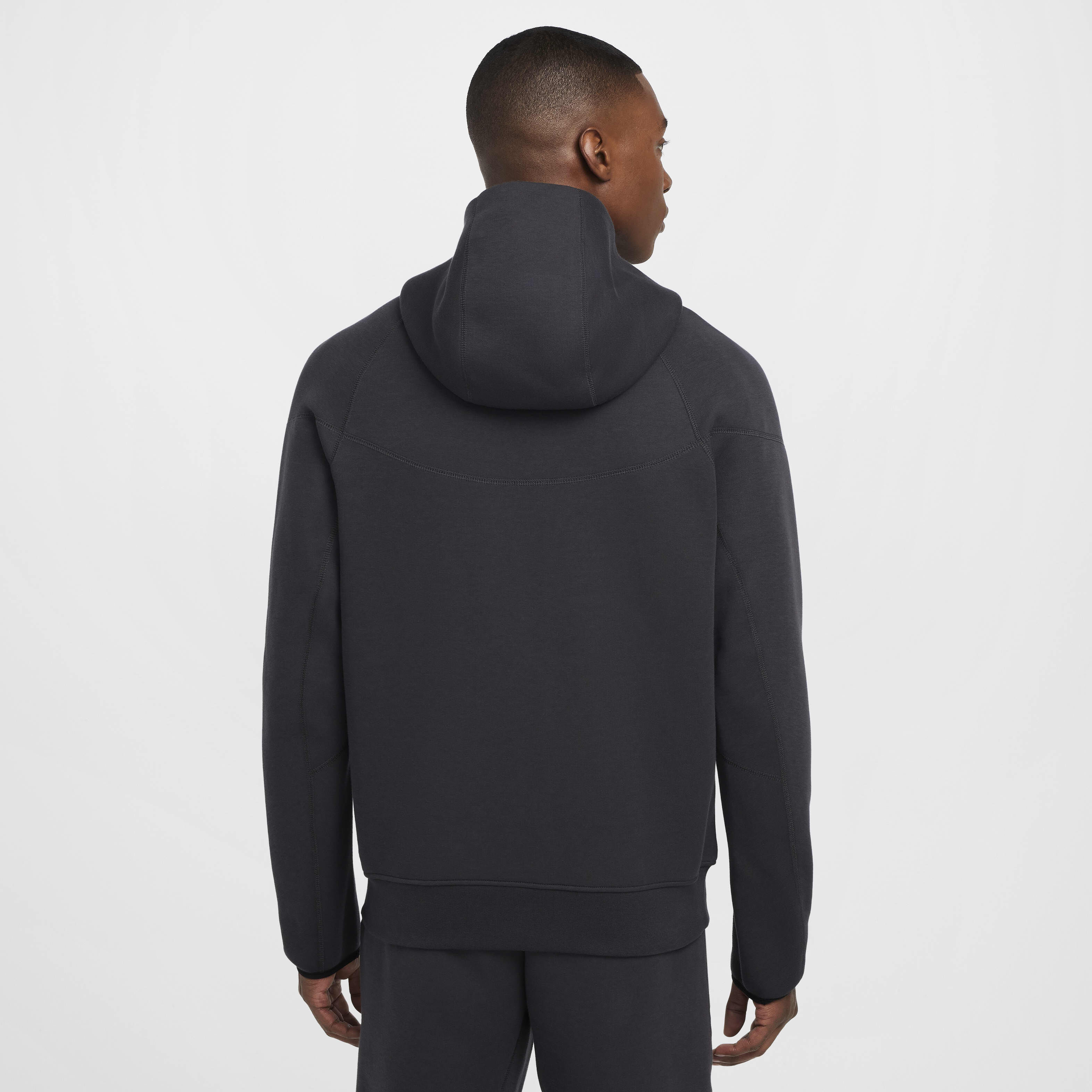 Liverpool F.C. Tech Windrunner Third image number 1