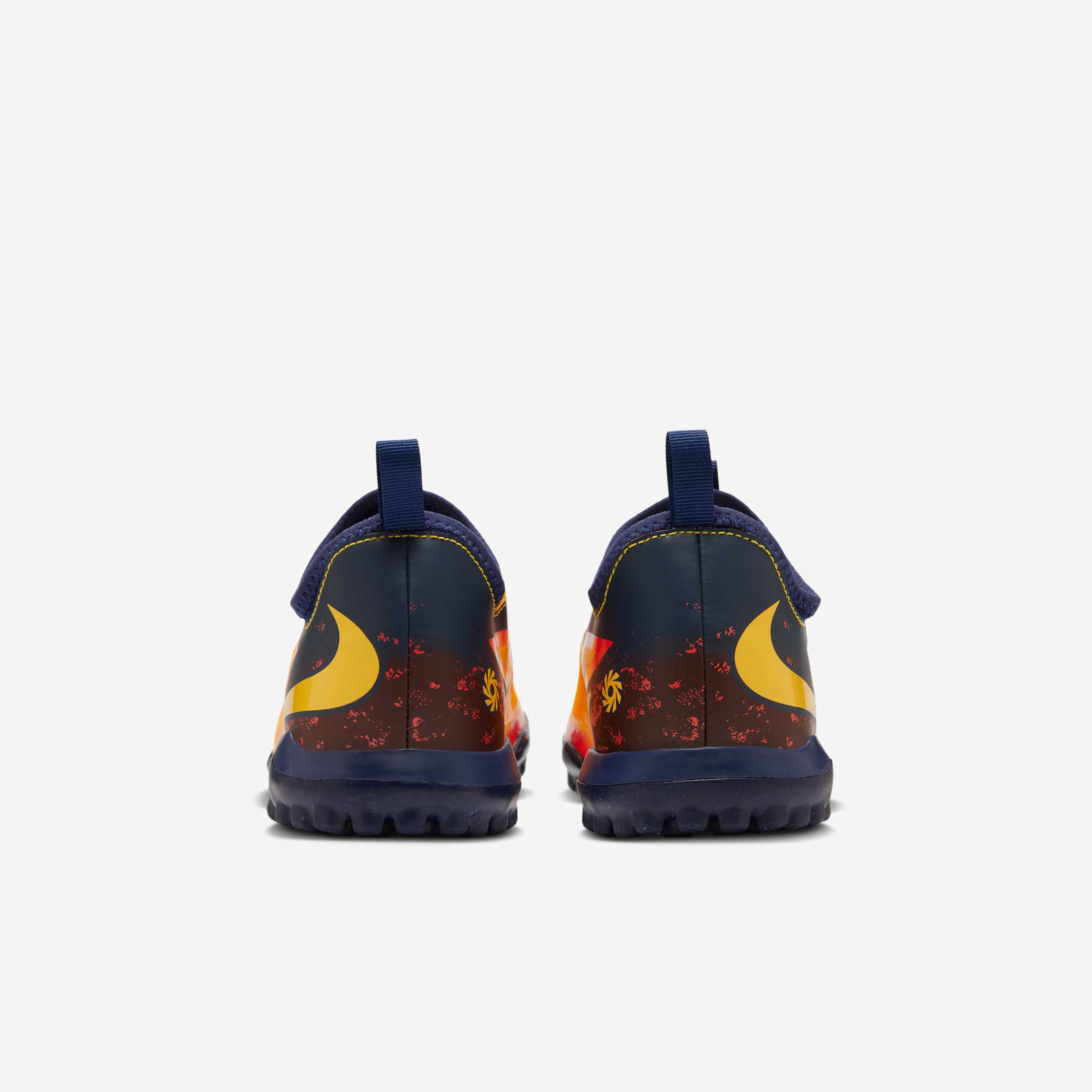 Nike Jr. Phantom 6 Low Academy 'Erling Haaland' image number 5