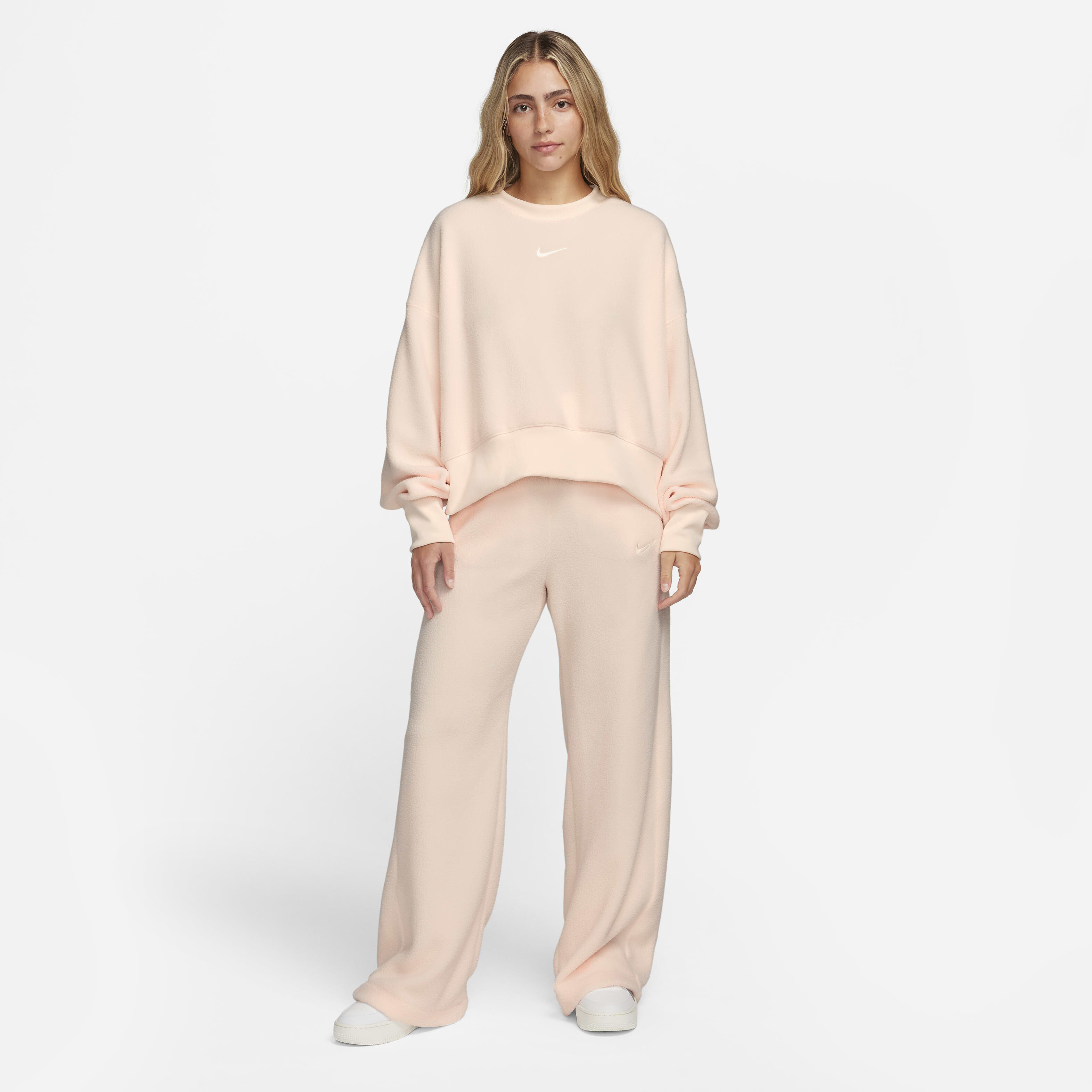 Nike Sportswear Plush image number 3