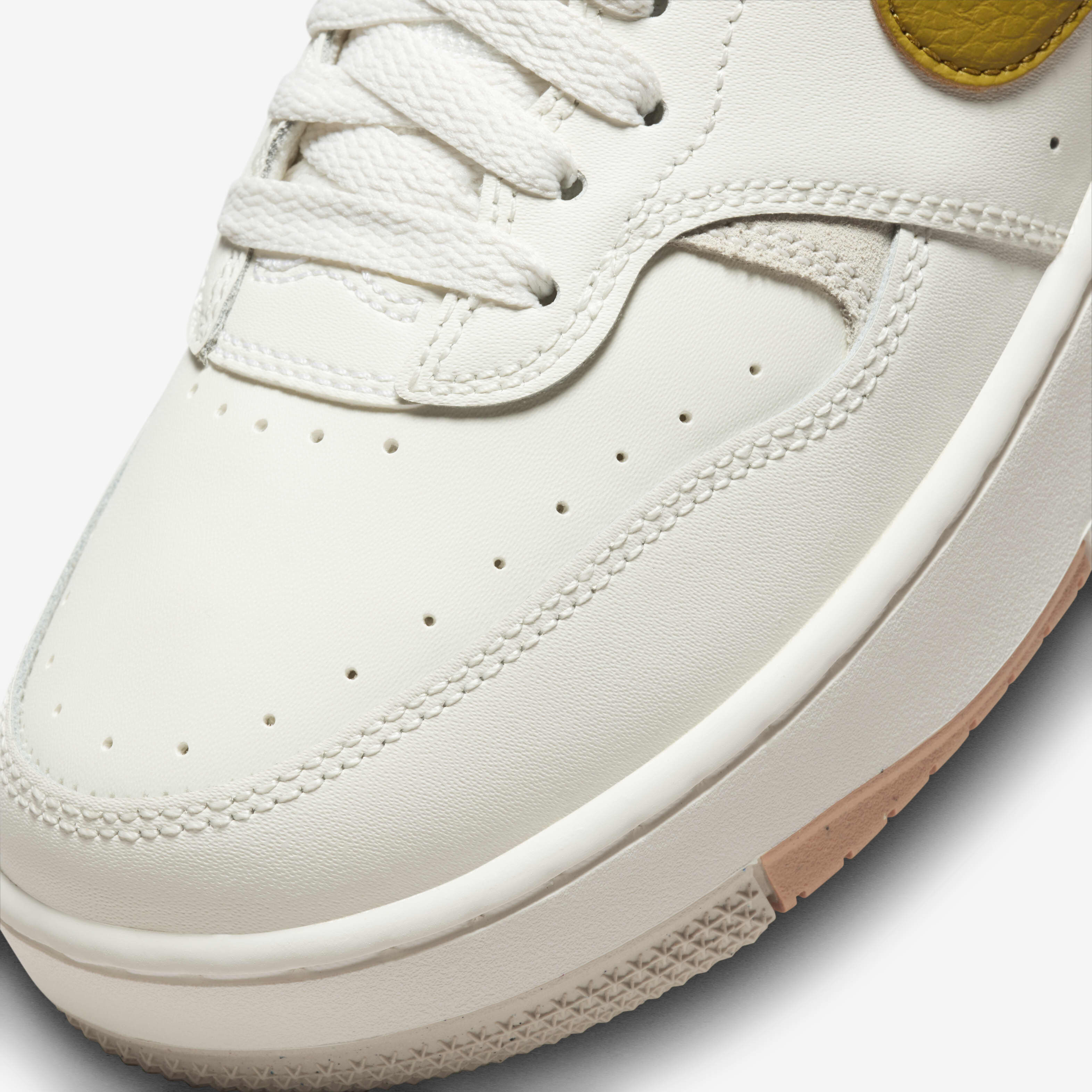 Nike Gamma Force image number 6