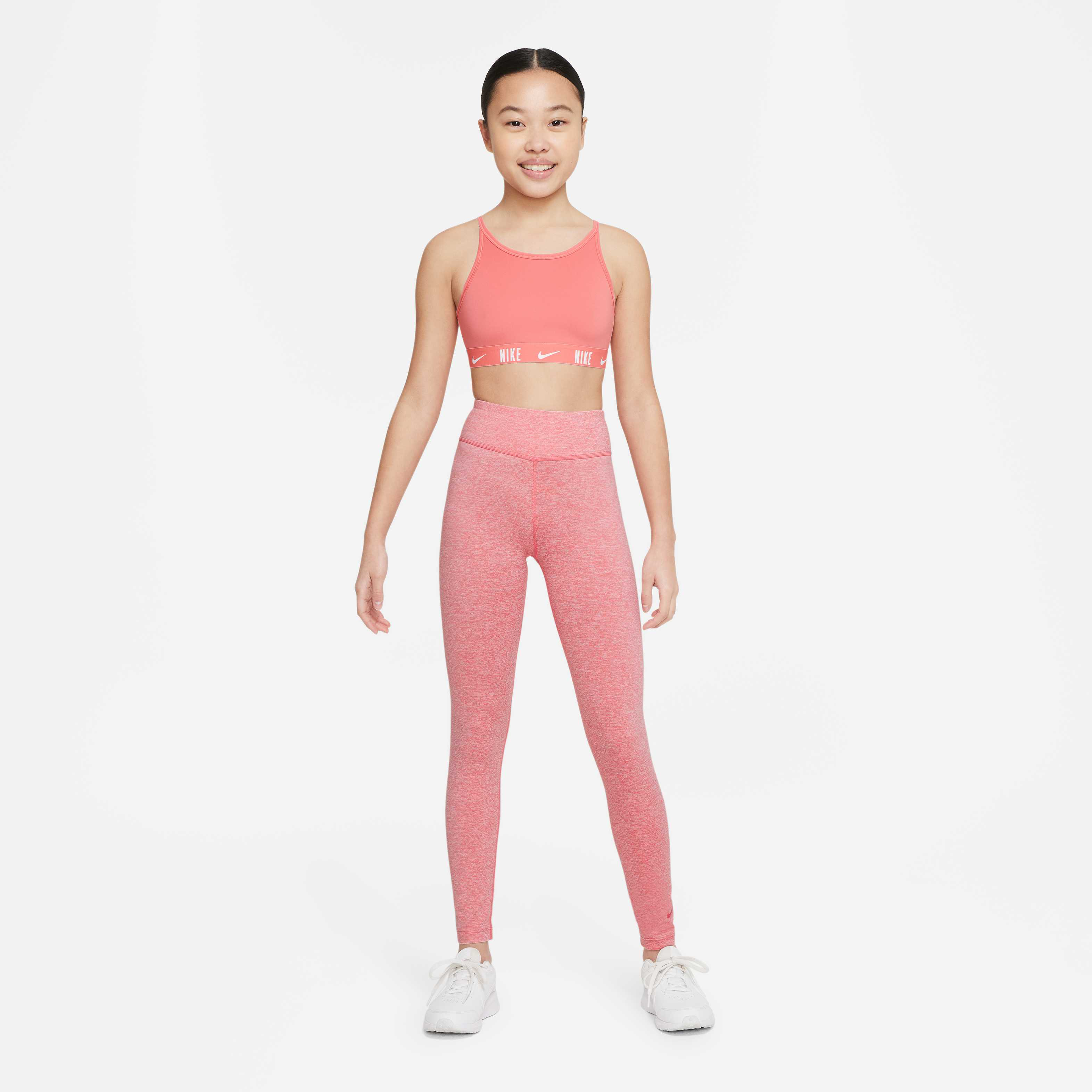 Nike Trophy image number 4