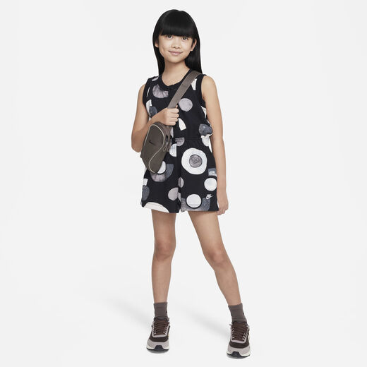 نايكي سبورتسوير