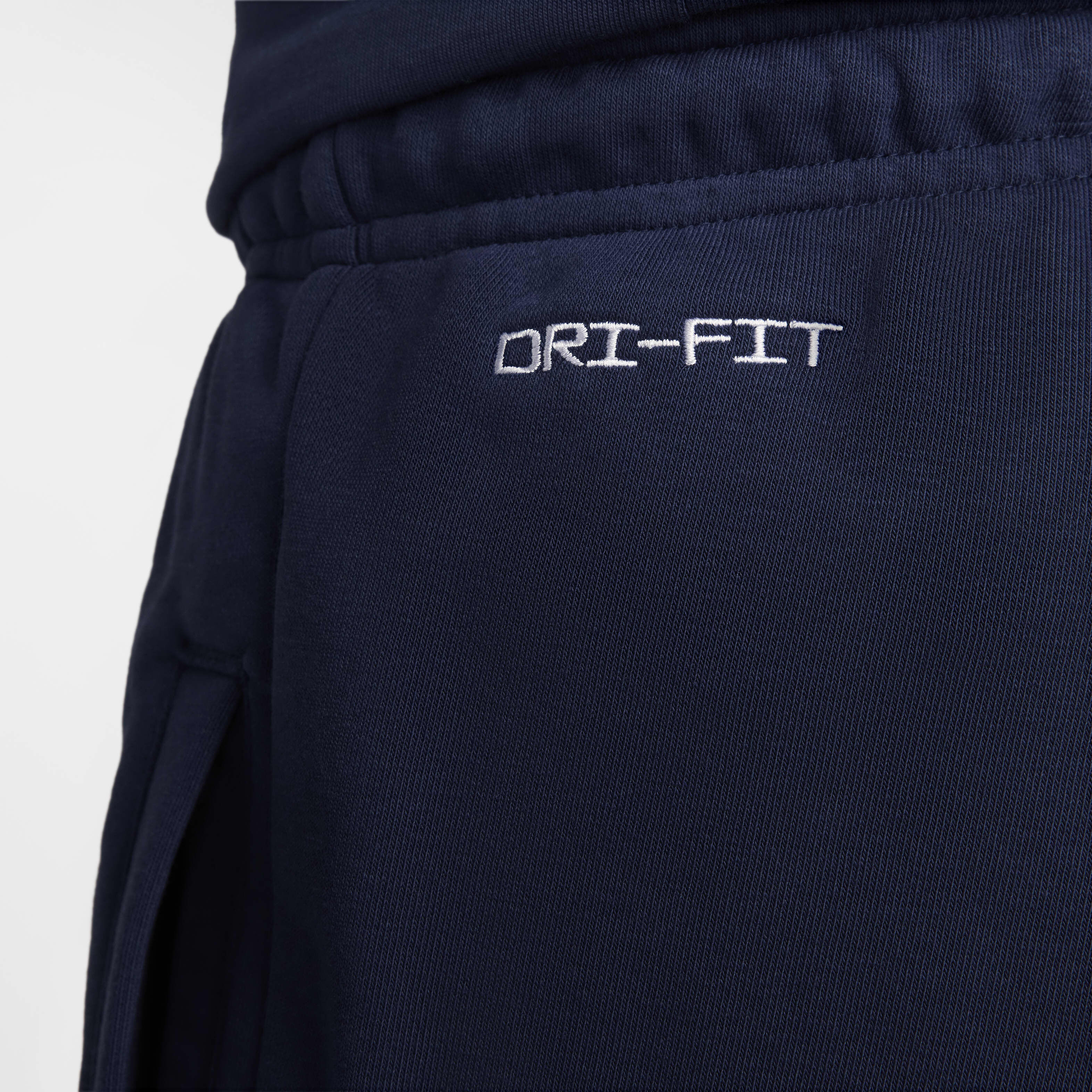 Paris Saint-Germain Standard Issue image number 4