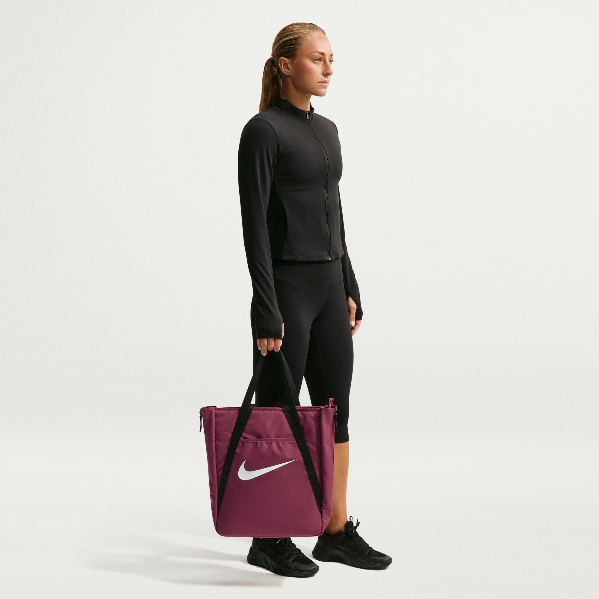 Nike image number 4
