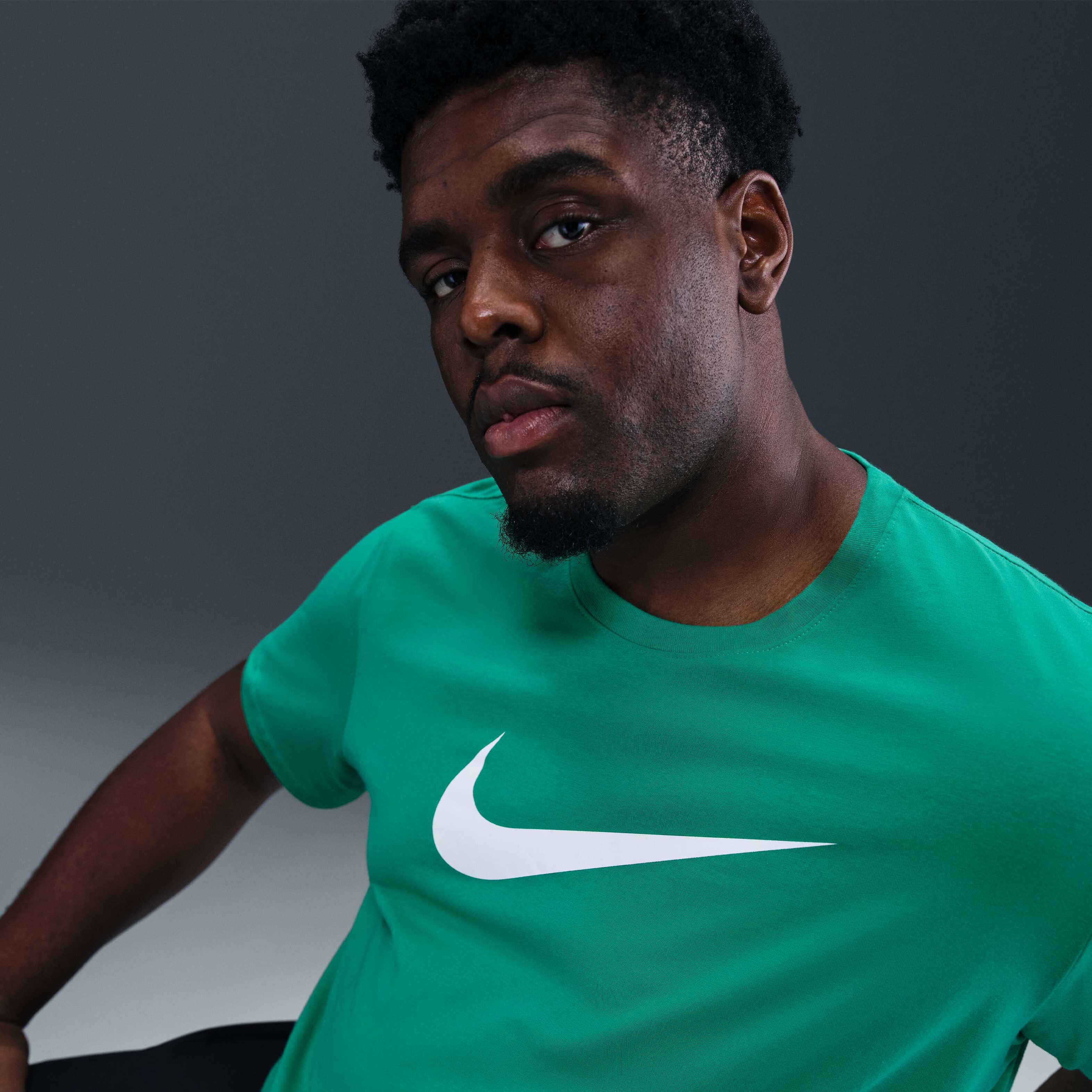 Nike Sportswear Swoosh image number 7