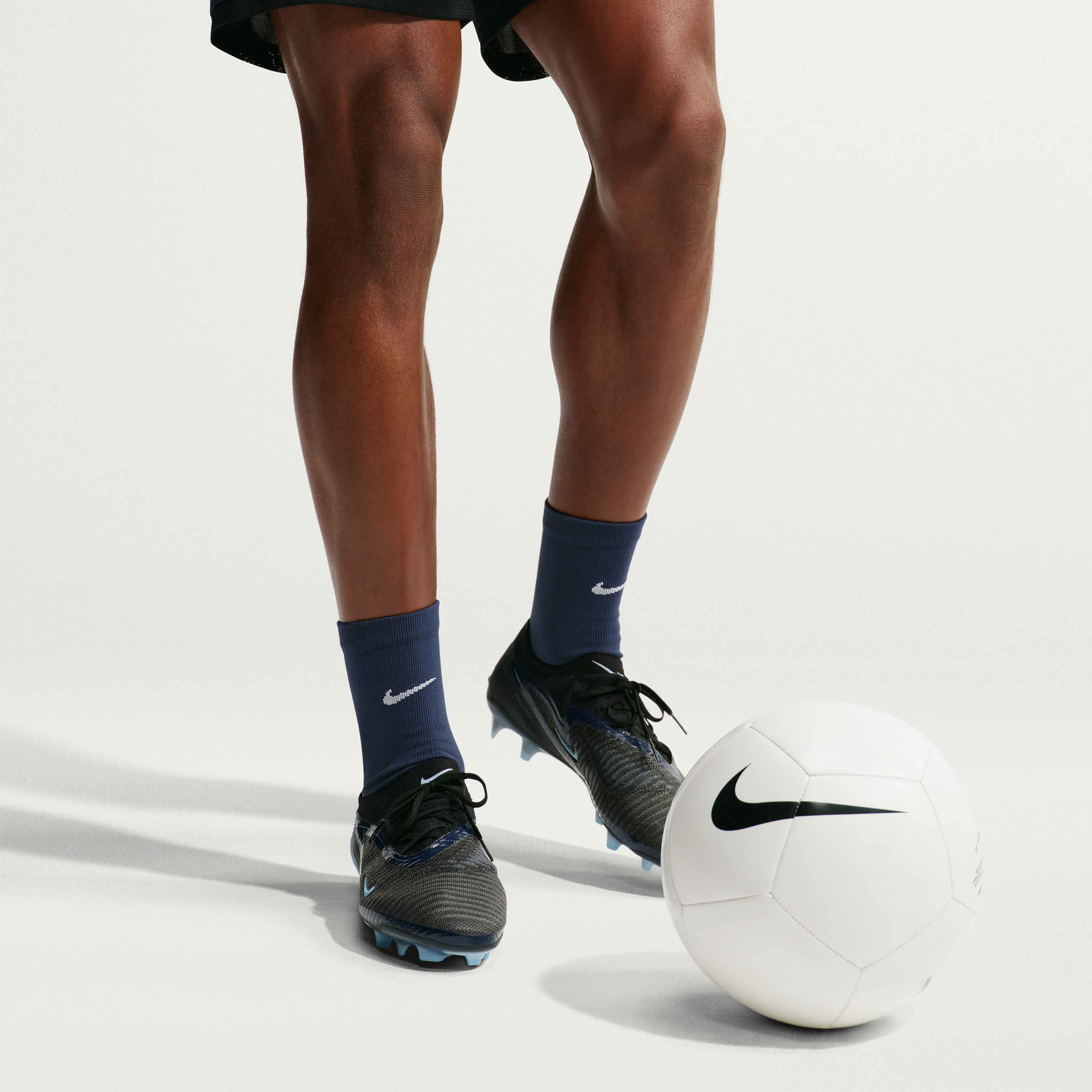 Nike Strike image number 3