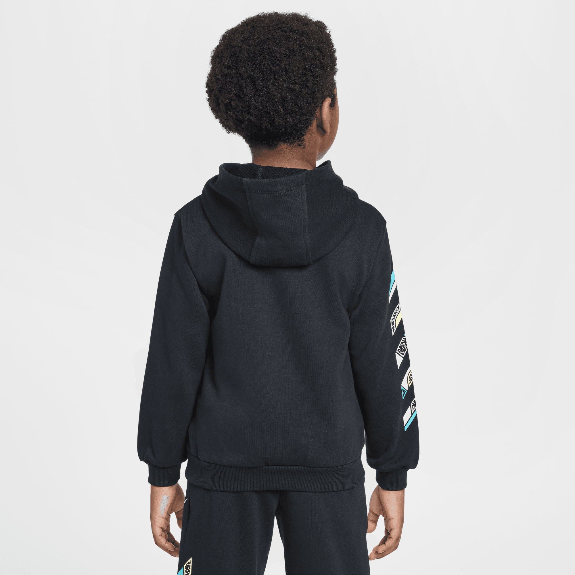 نايكي سبورتوير 'اوتسايد ذا لاينز' image number 5