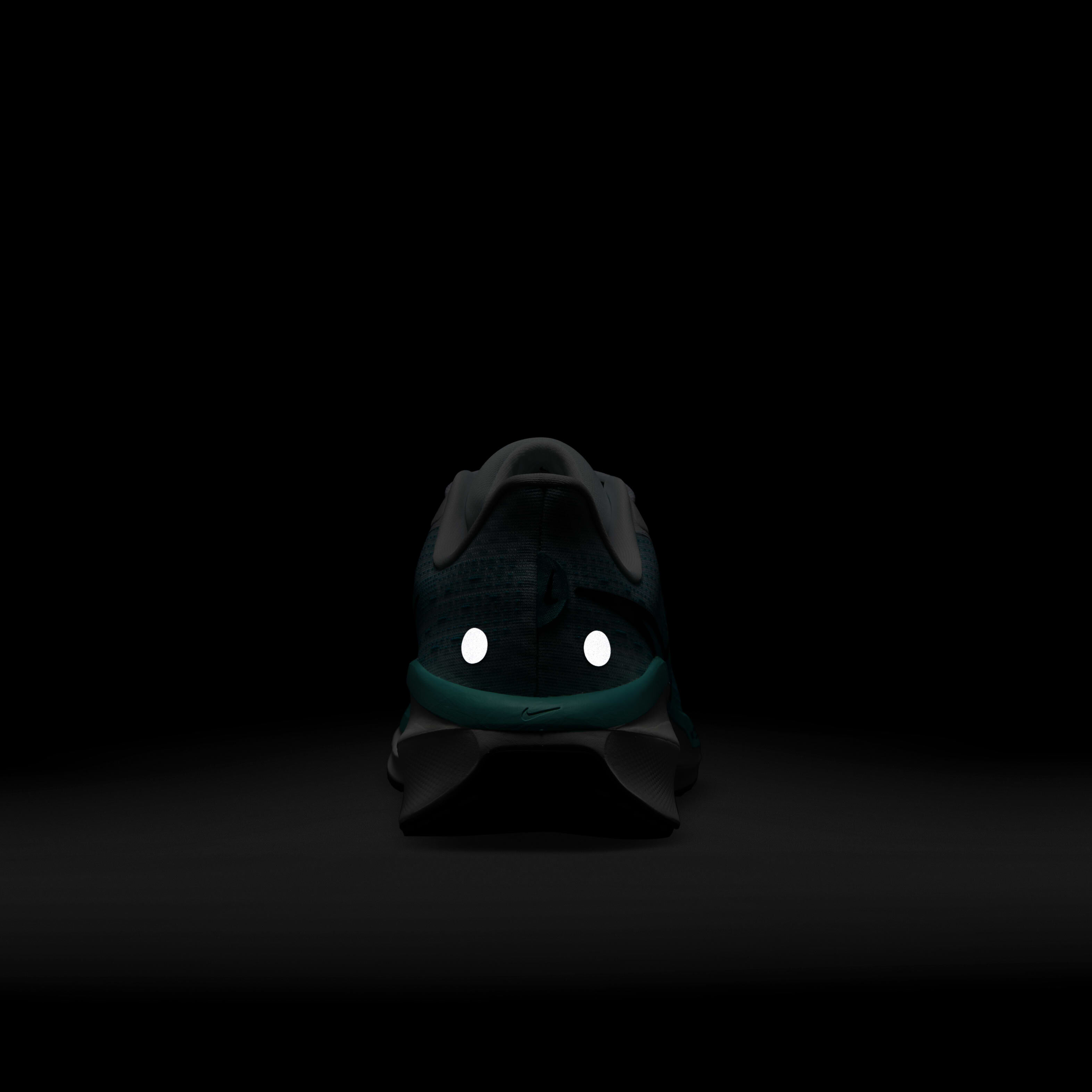 Nike Vomero 17 image number 9