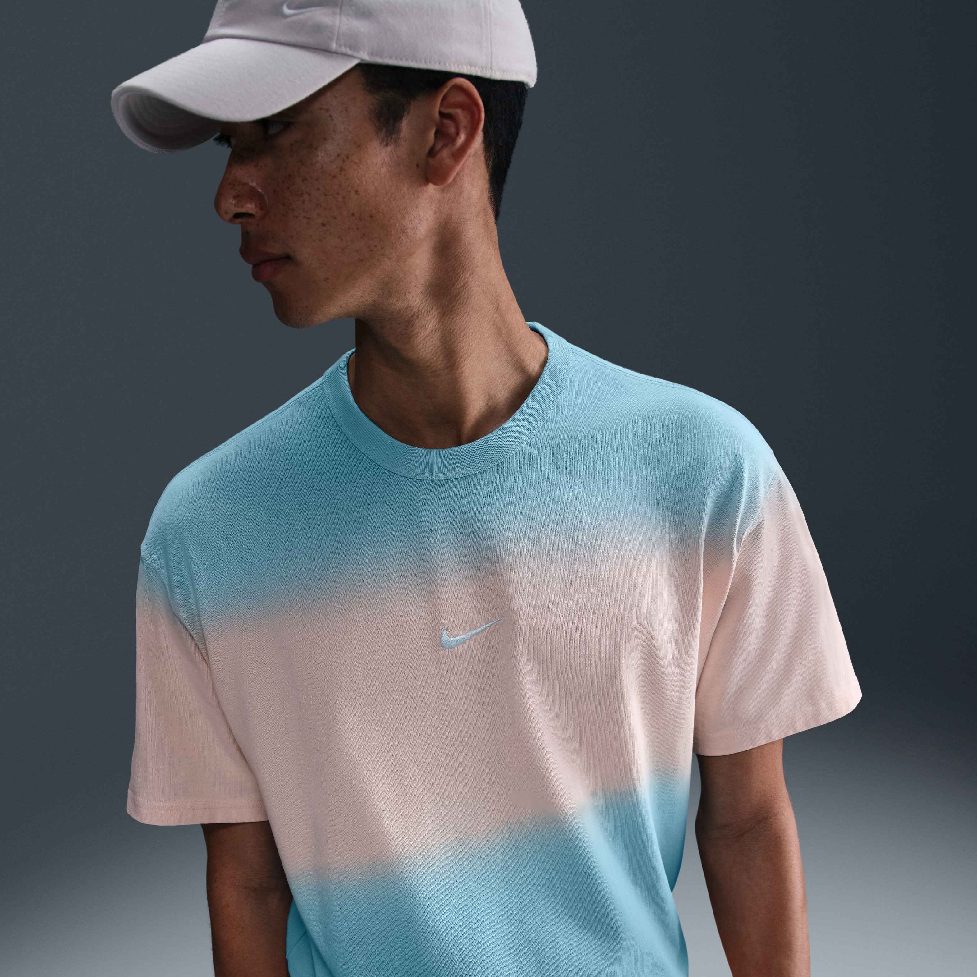 نايكي سبورتسوير image number 0