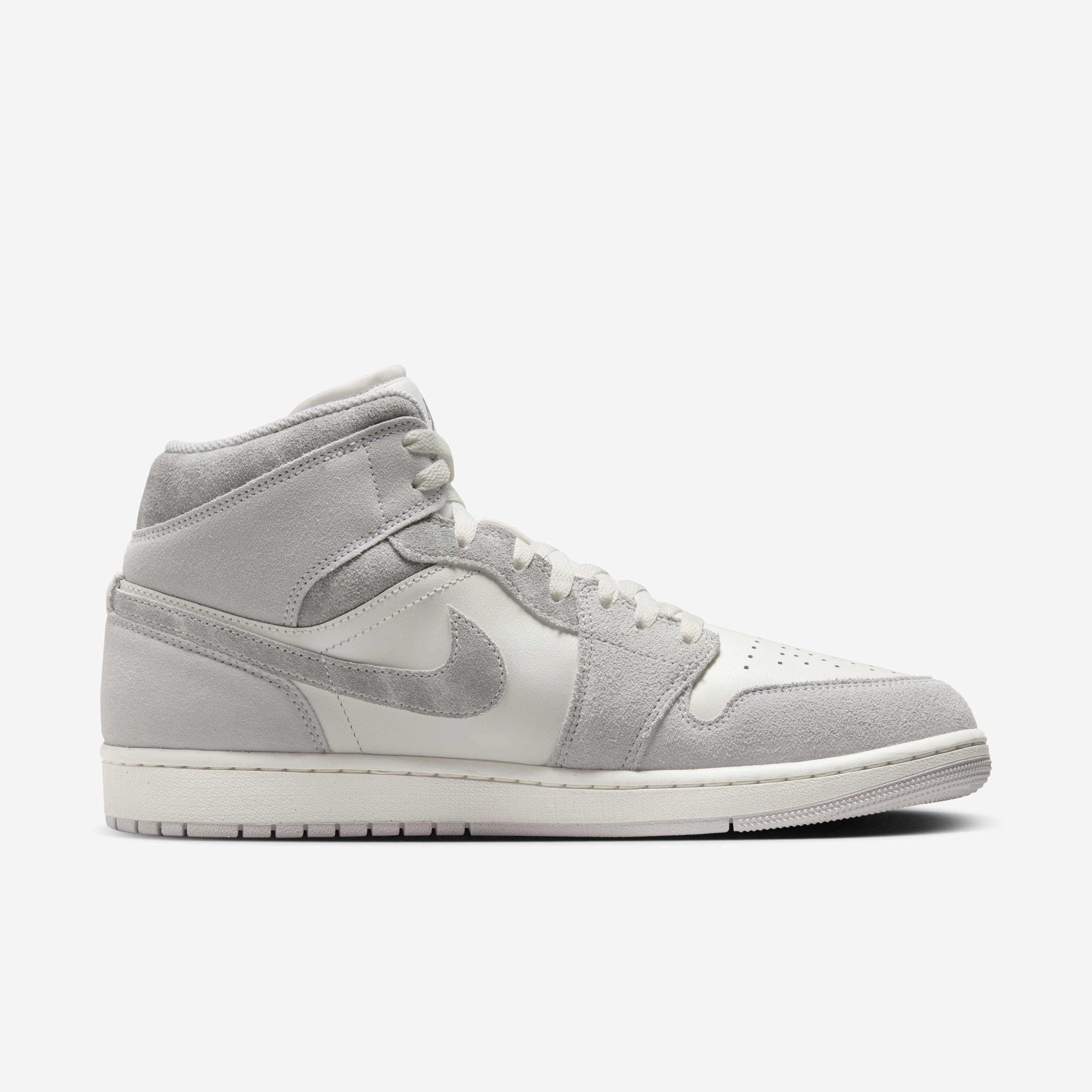 Air Jordan 1 Mid SE image number 2