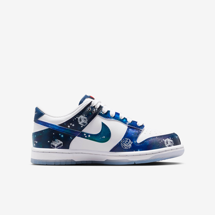 Nike Dunk Low x LEGO® Collection image number 2 Nike Dunk Low x LEGO® Collection image number 2