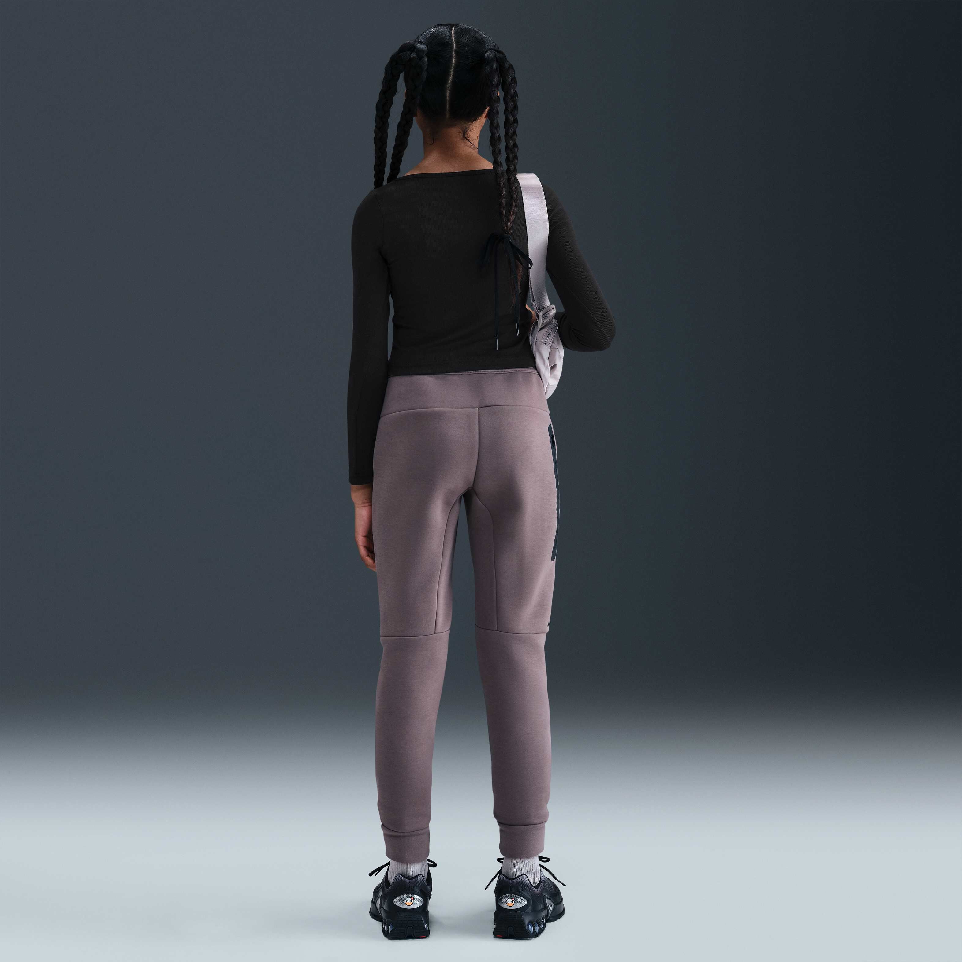 نايكي سبورتسوير image number 4