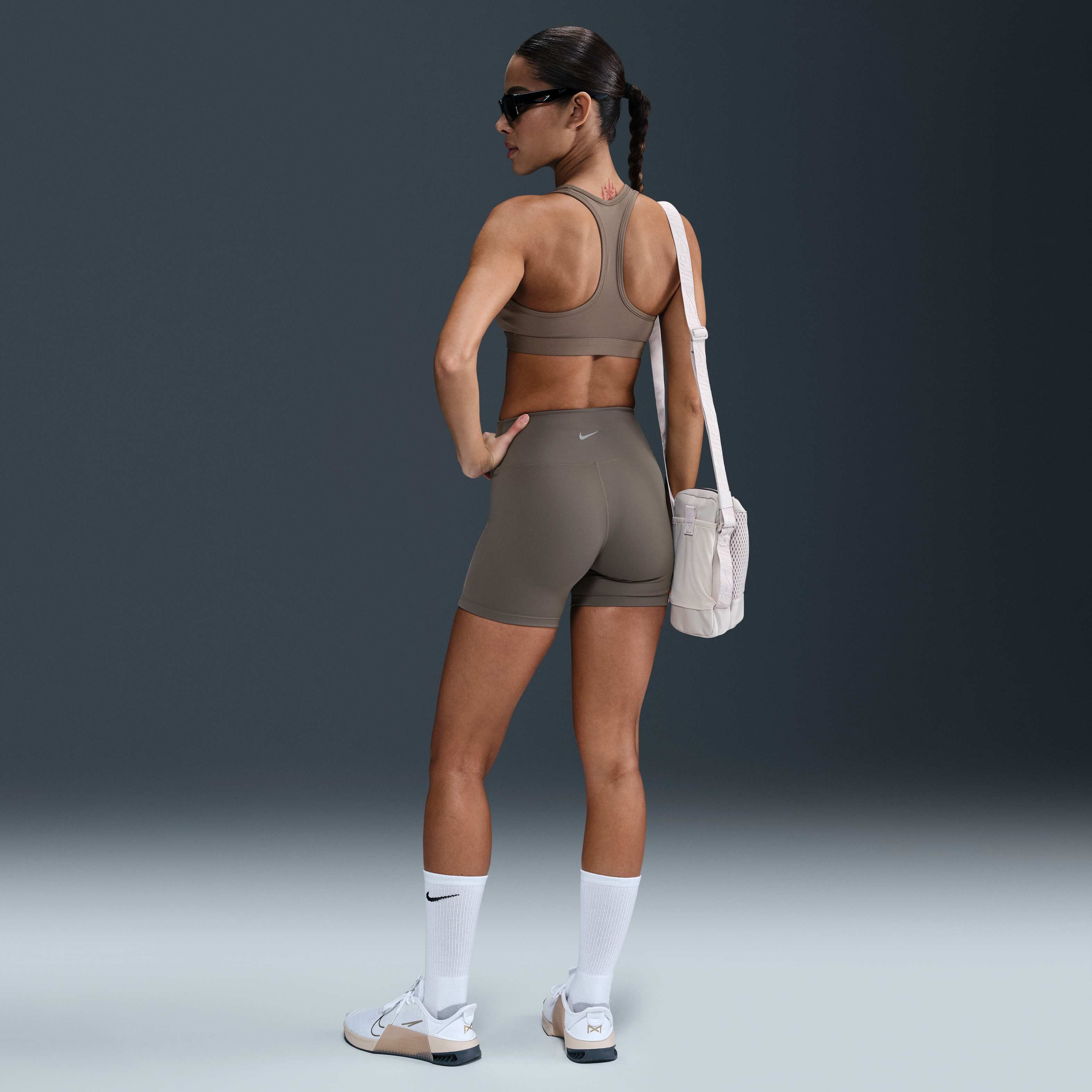 Nike One Fitted image number 3