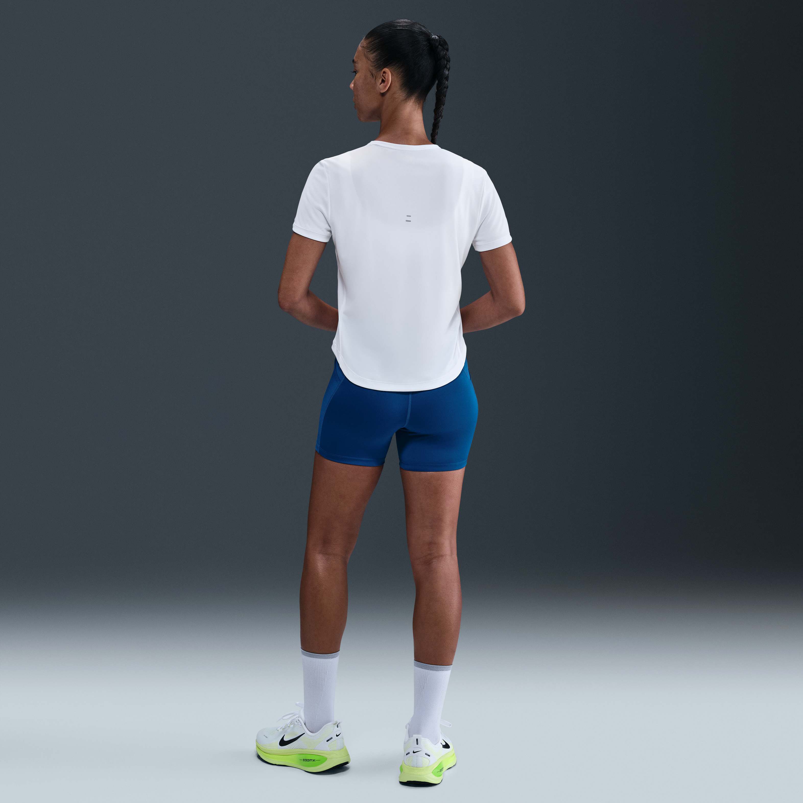 Nike Tempo Swoosh Run image number 4