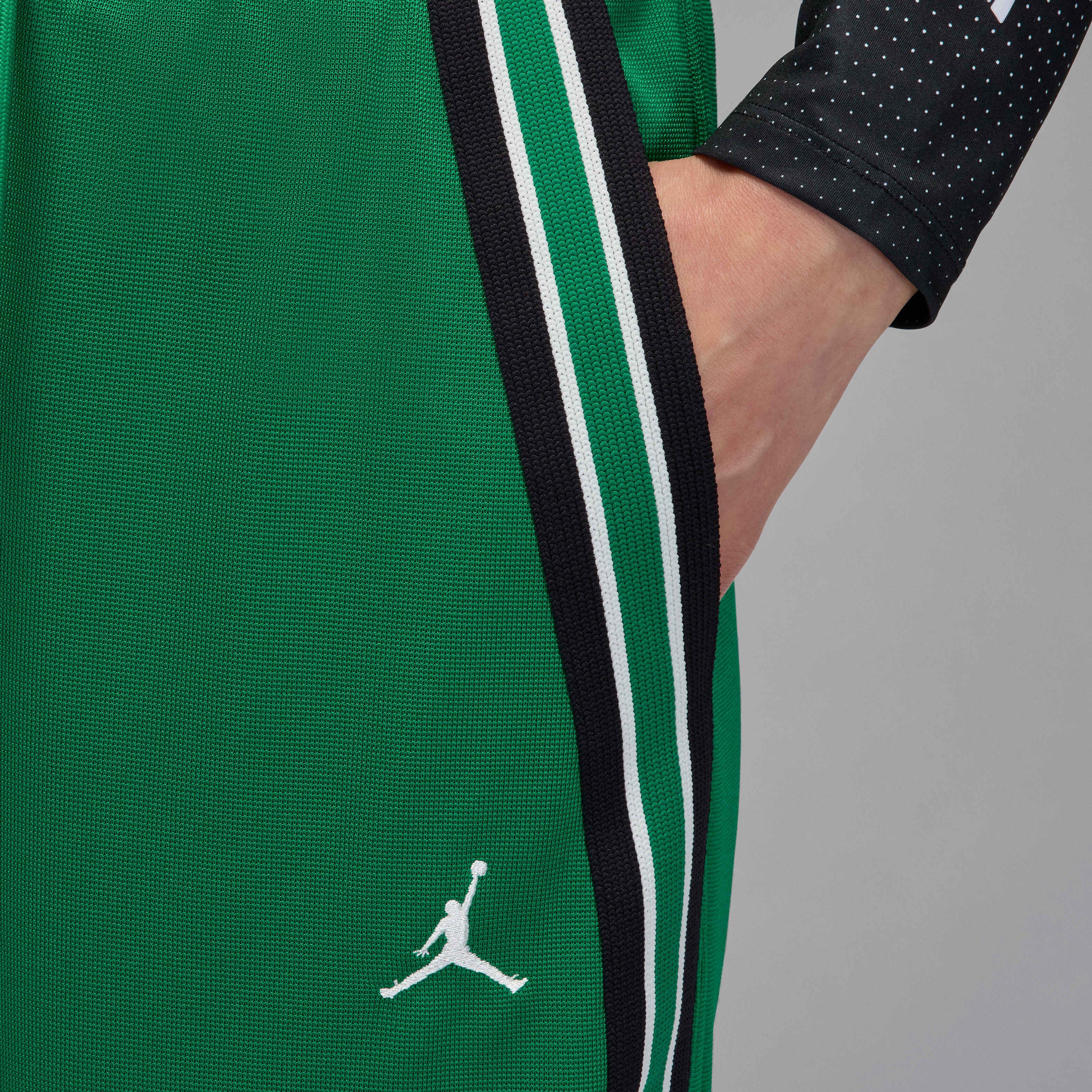 Jordan Brooklyn image number 2