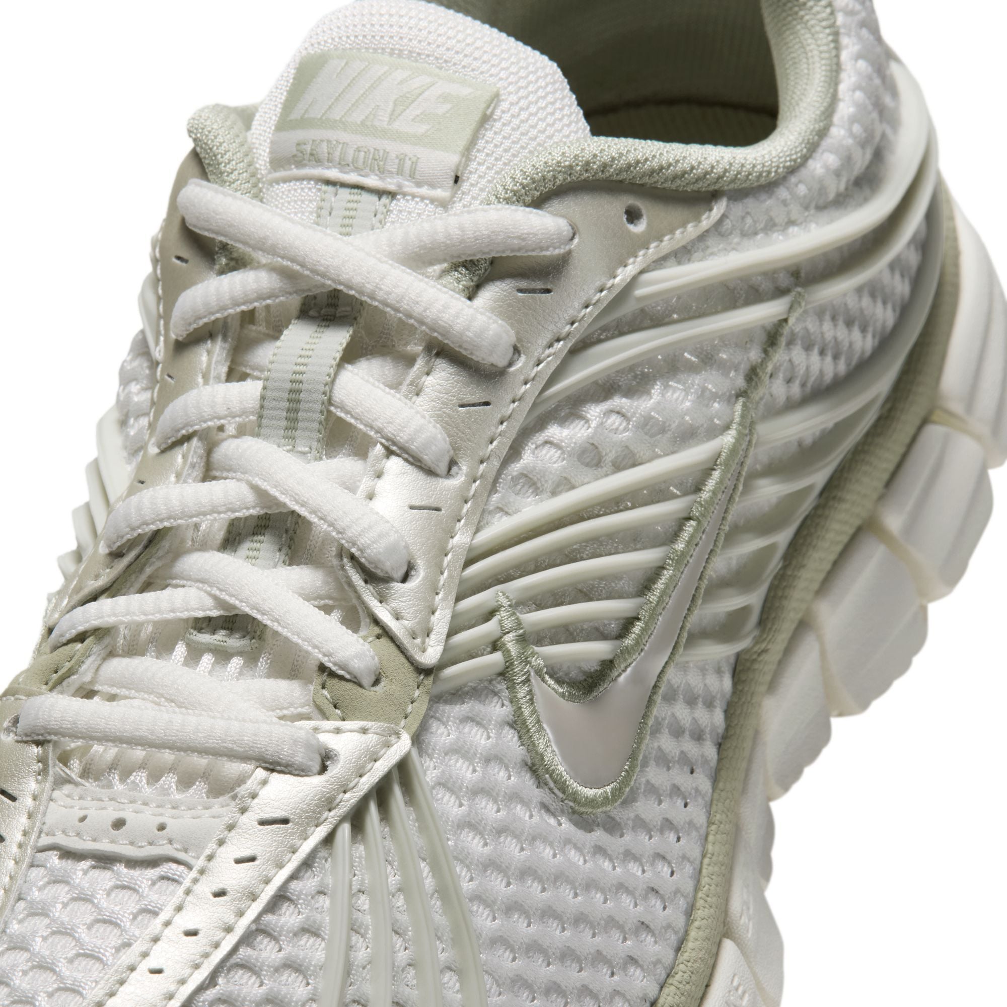 Zoom image