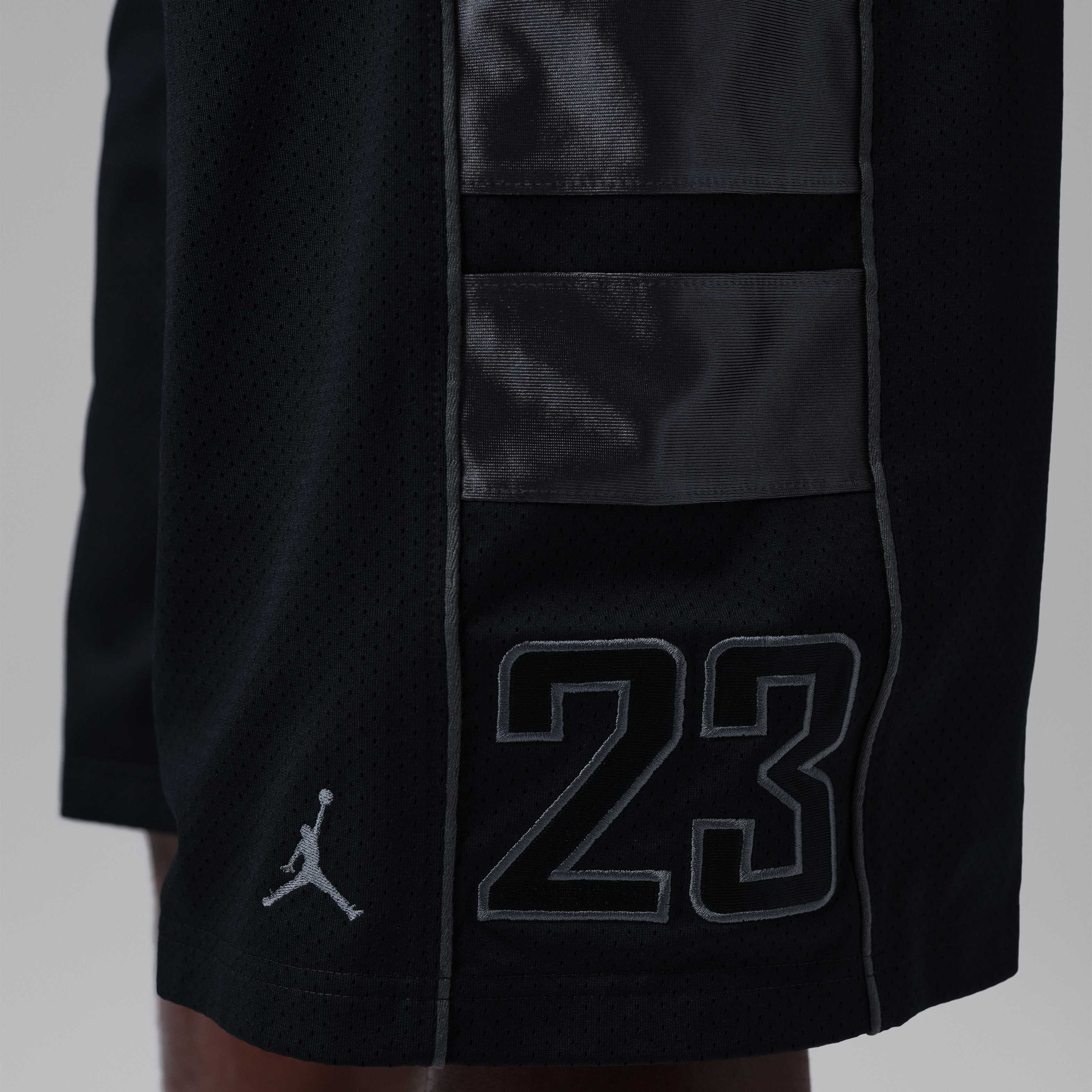 Jordan Brooklyn image number 6
