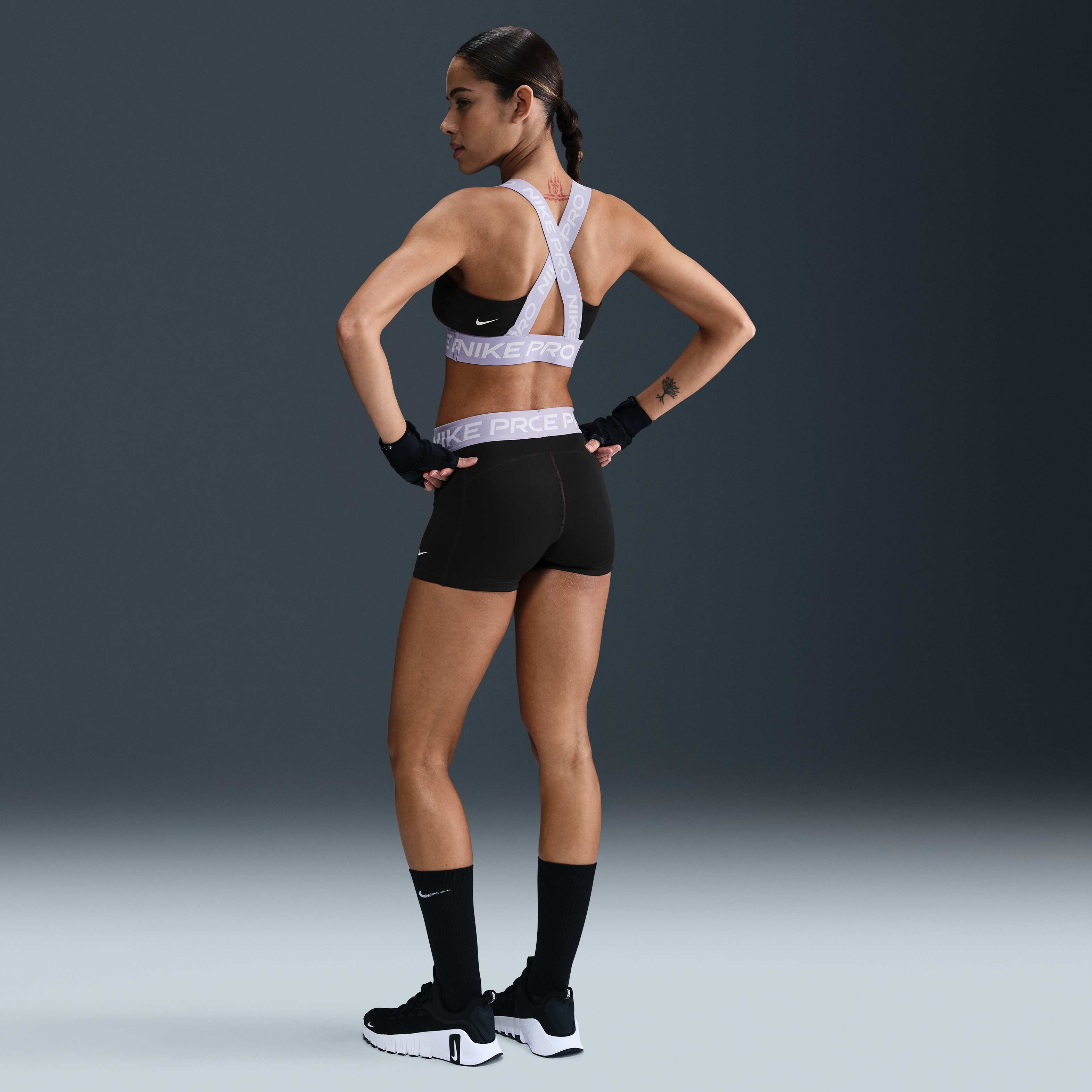 نايكي برو image number 4