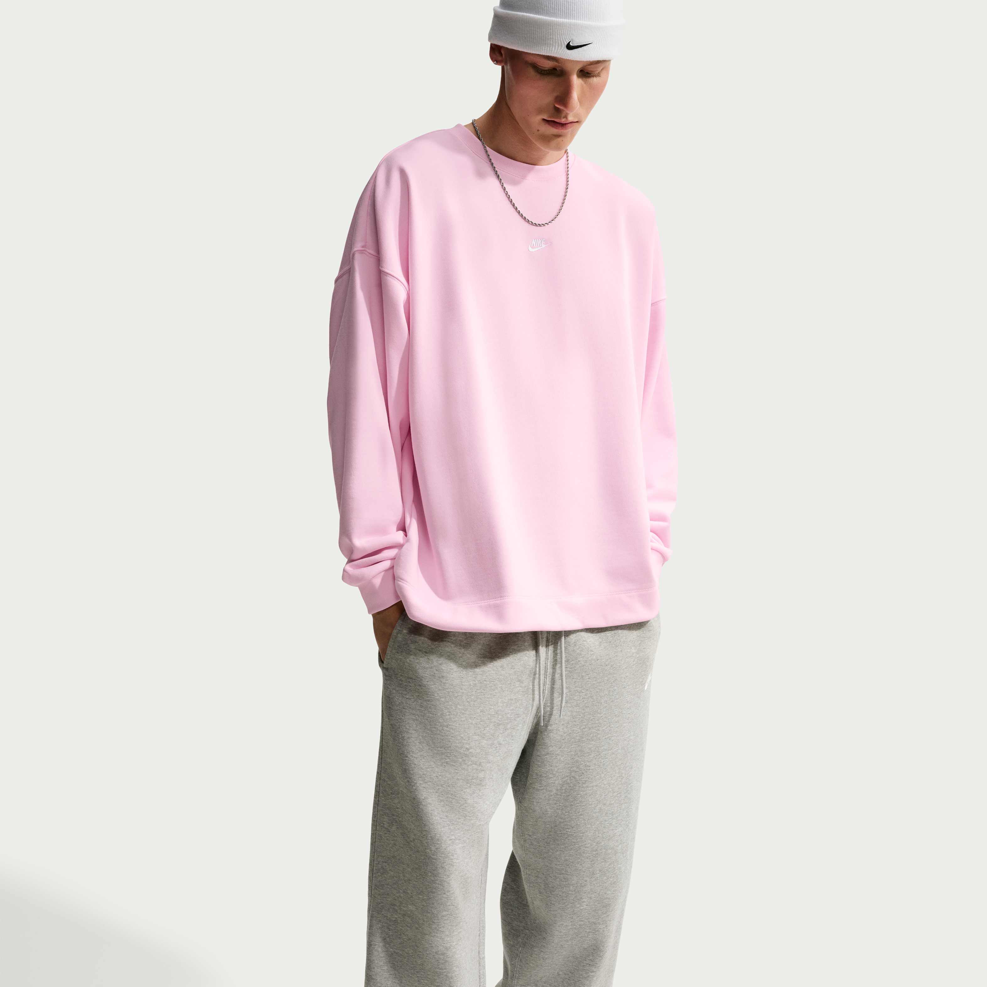 Nike Sportswear Club image number 2