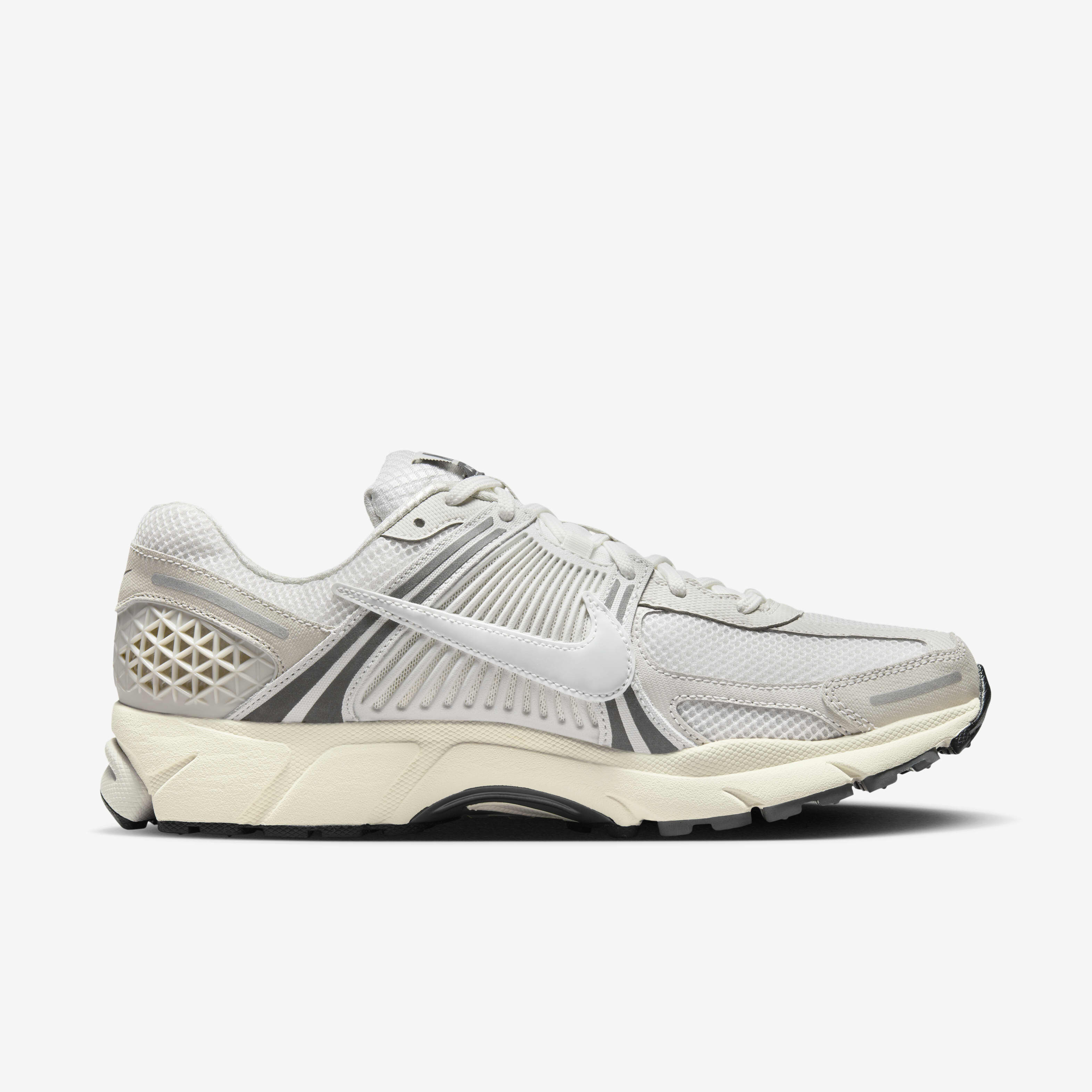 Nike Zoom Vomero 5 SE image number 2