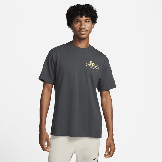 Nike t shirts clearance price in dubai