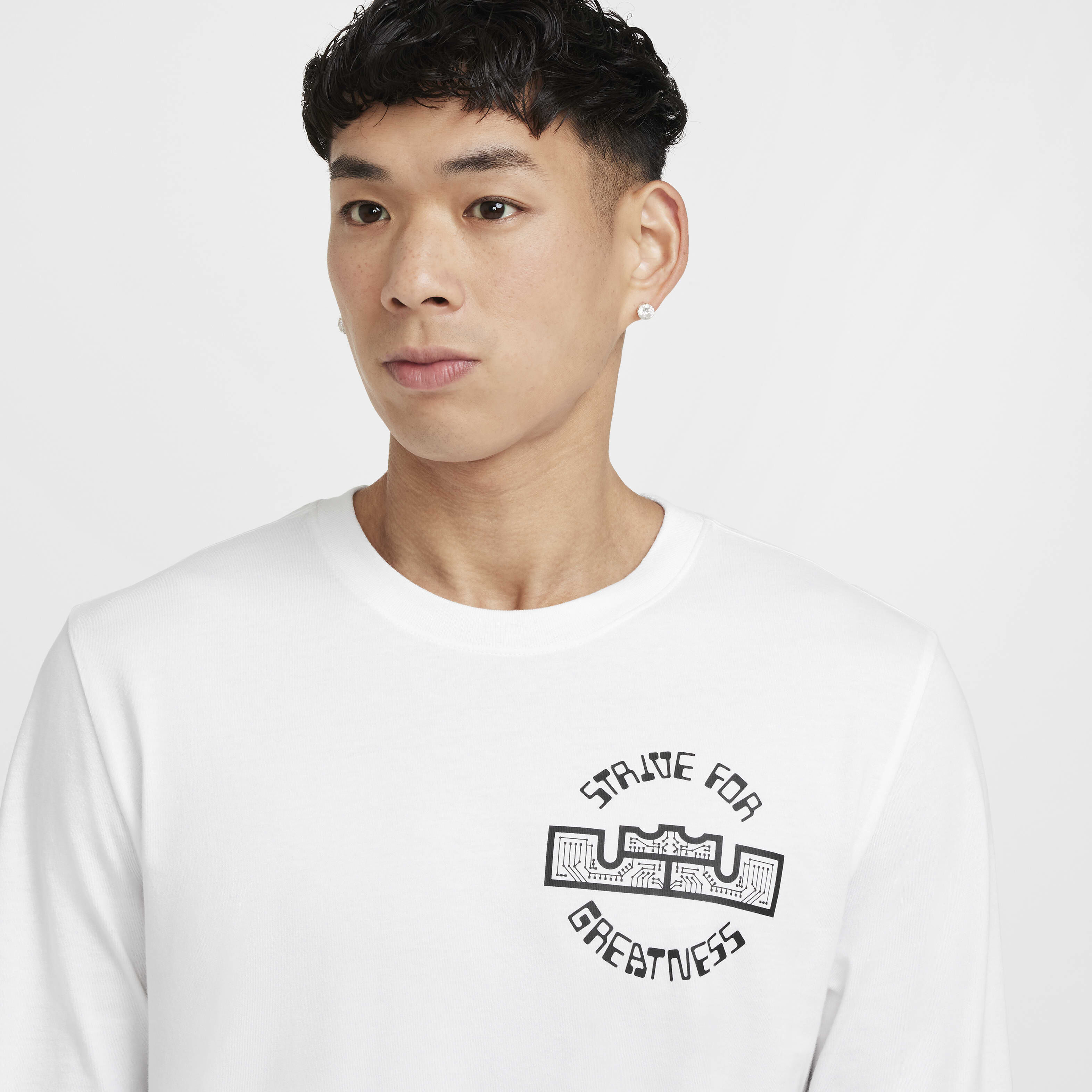 LeBron image number 2